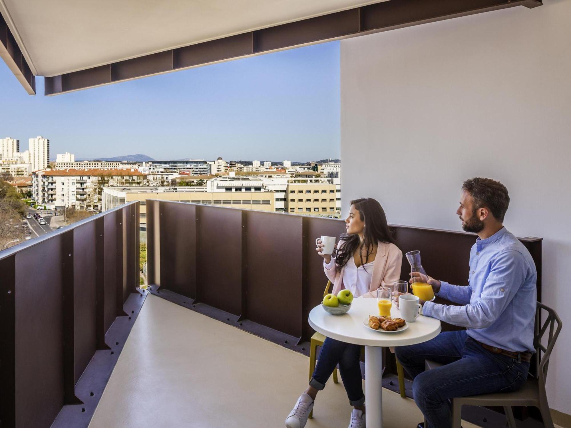 Studio Balcony