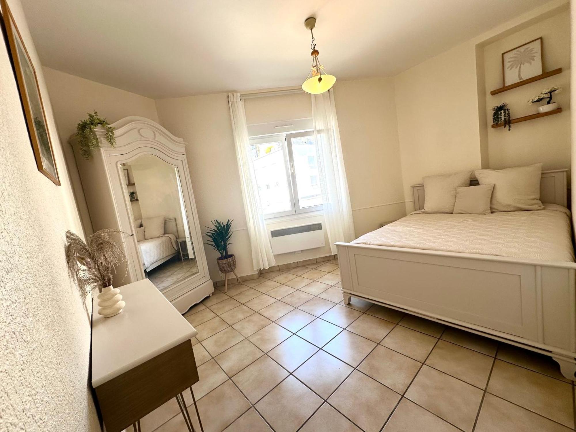 Two-Bedroom Deluxe Apartment