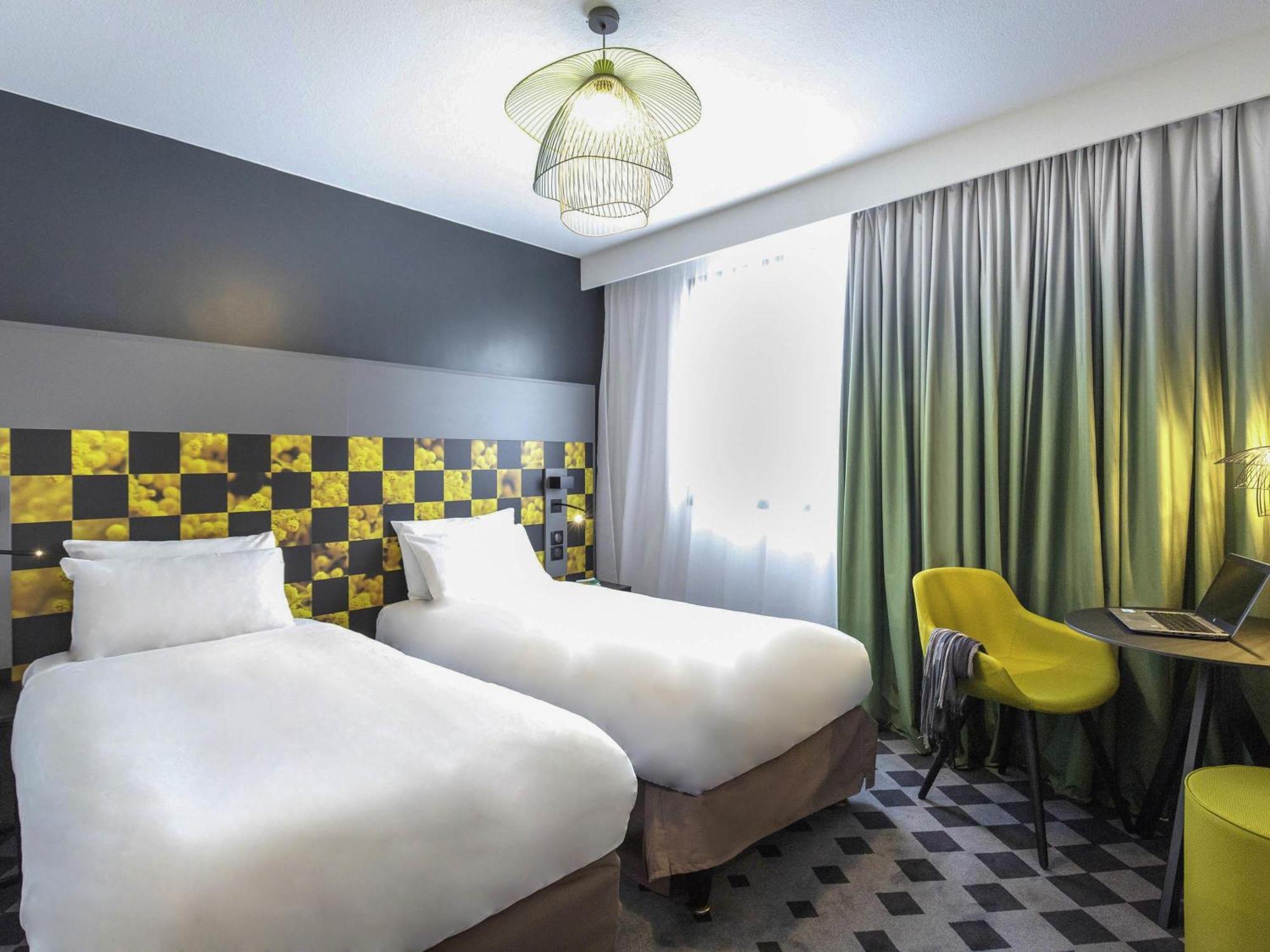 Standard Twin Room