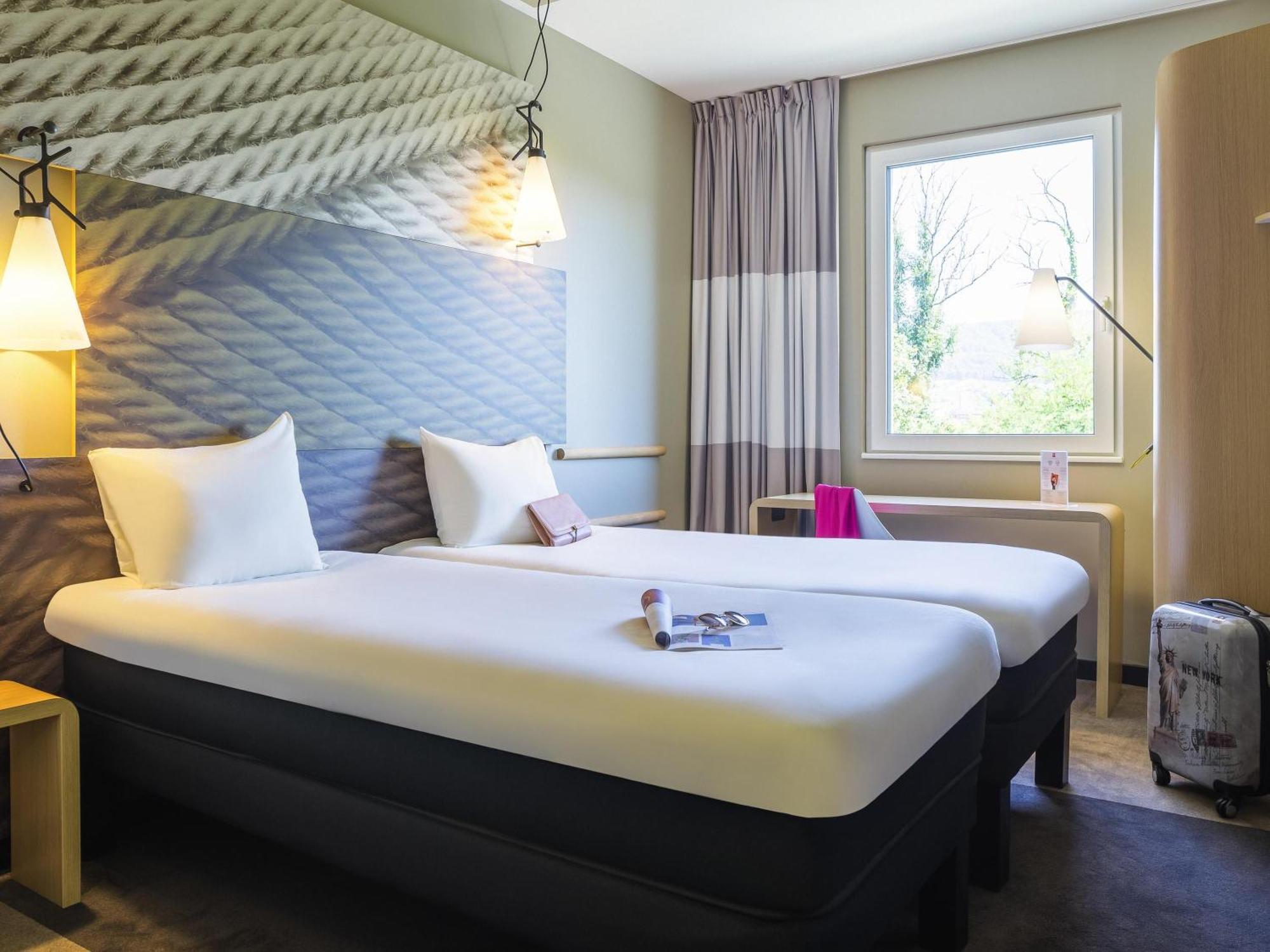 Standard Room twin beds