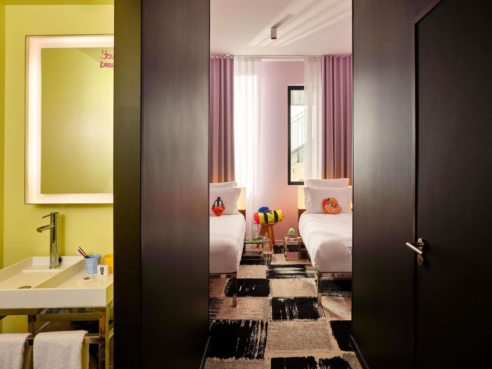 Medium Mama Twin Room