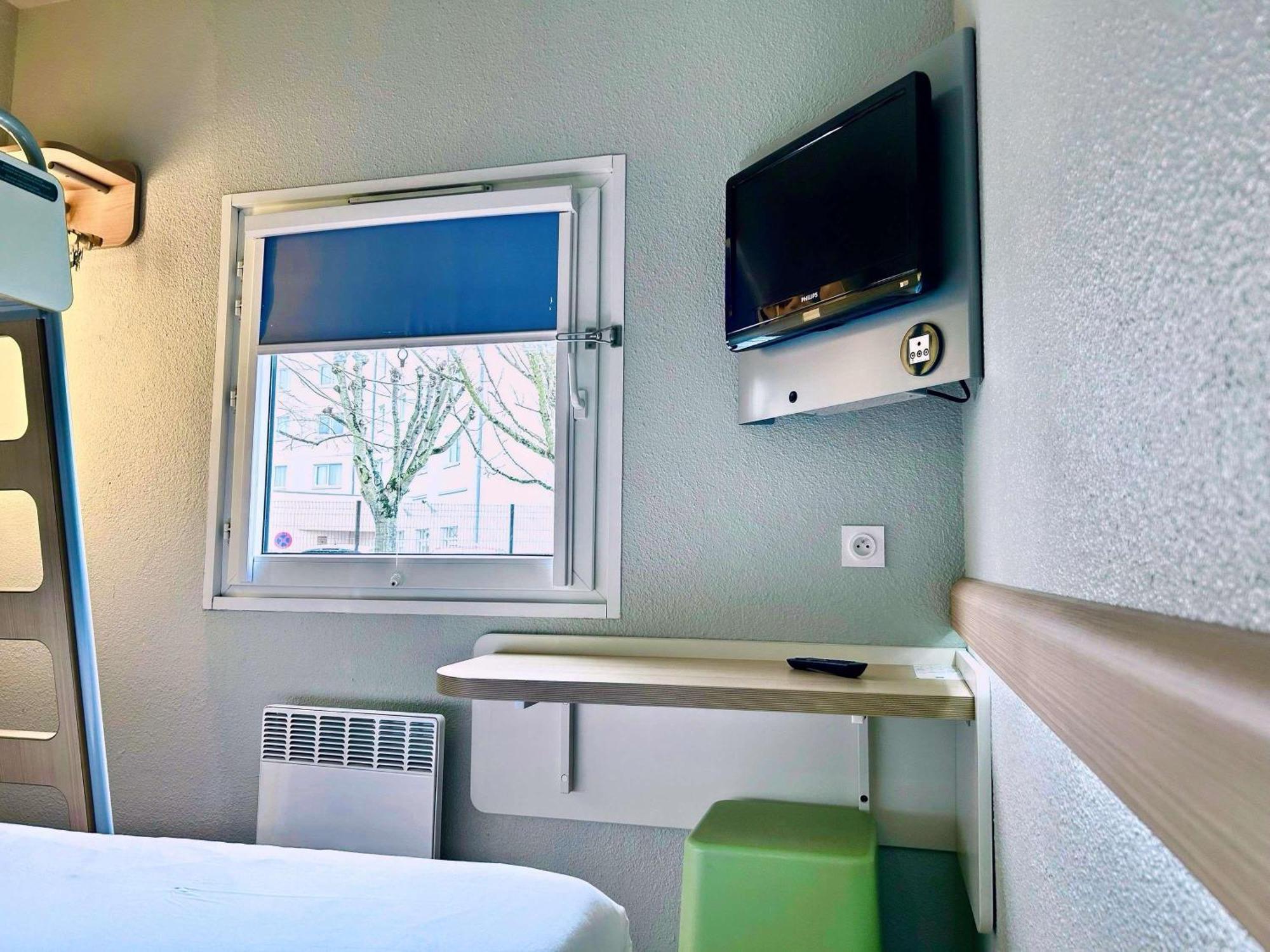 Triple Room One Double Bed One Bunk Bed