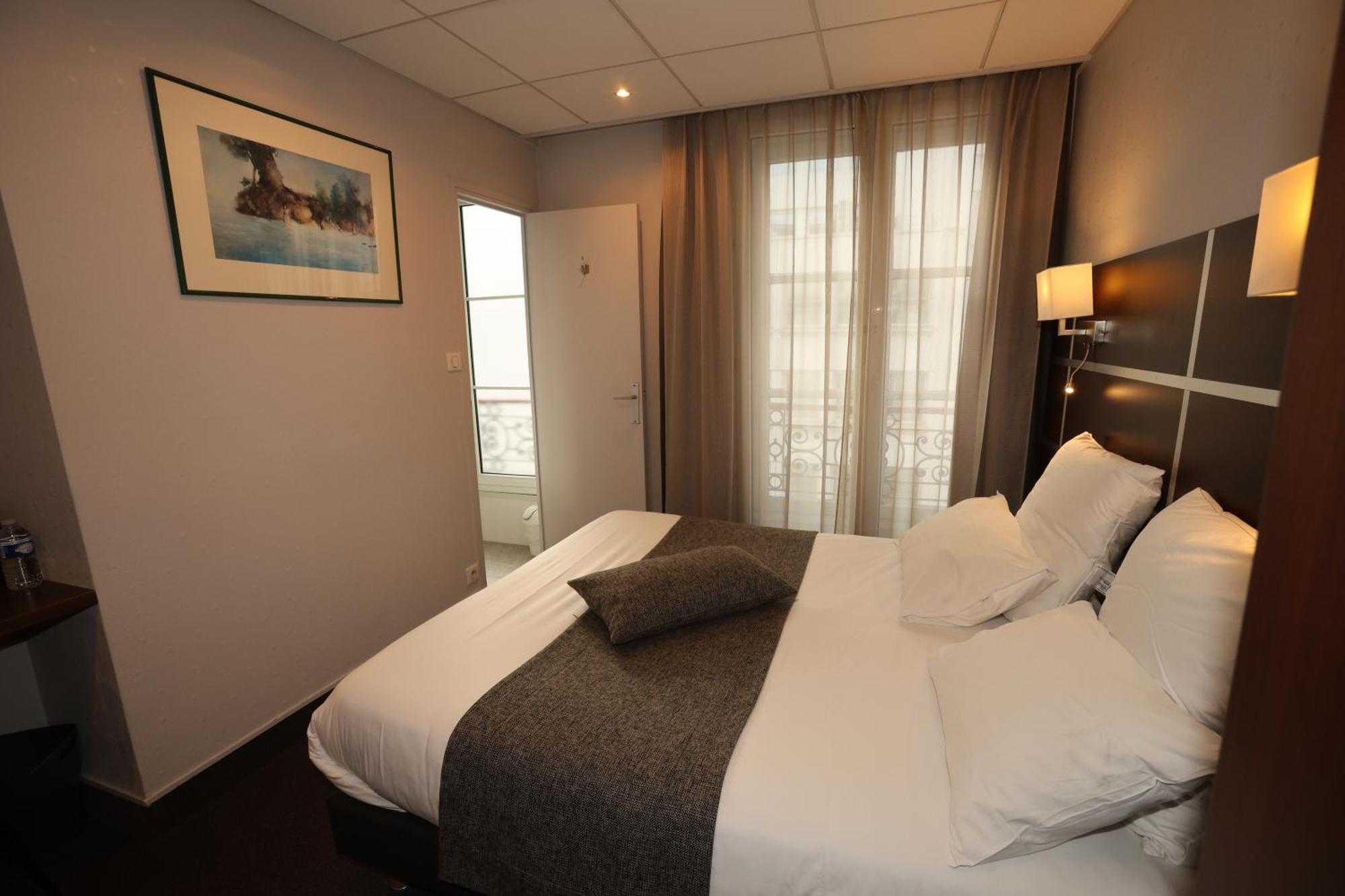 Double Room Shower