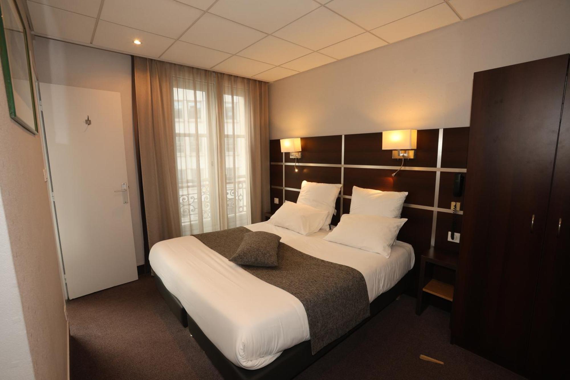 Double Room Shower