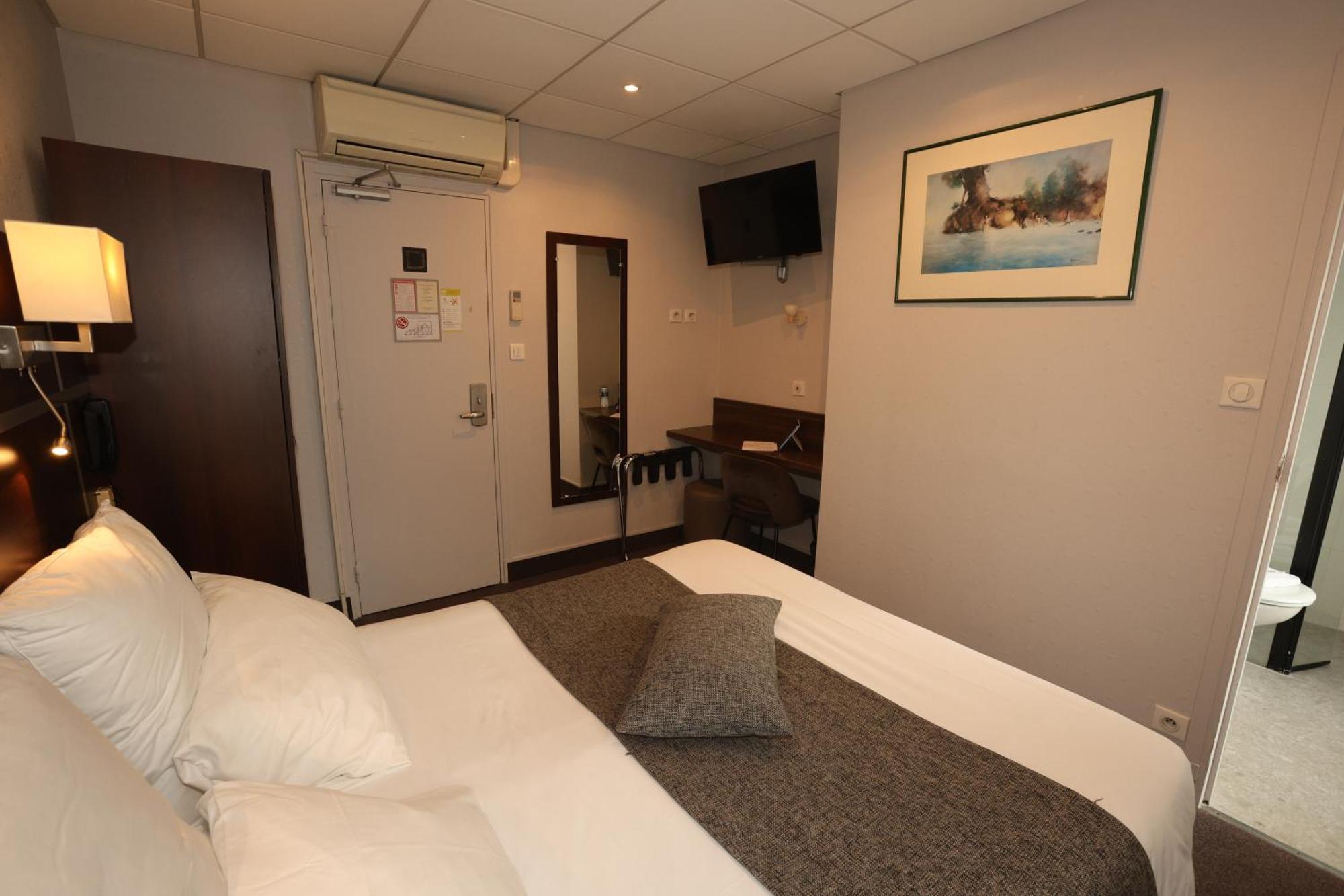 Double Room Shower