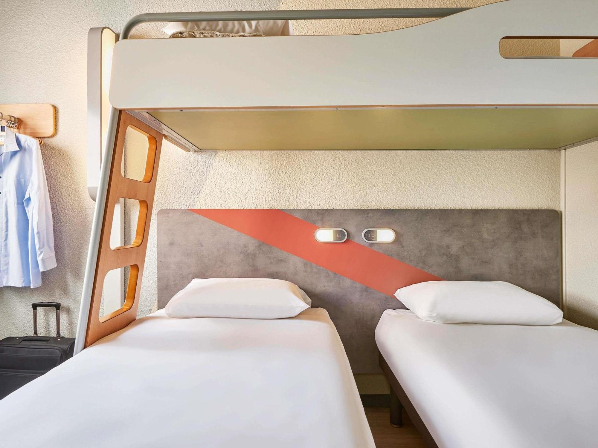 Standard Twin Room Bunk Bed