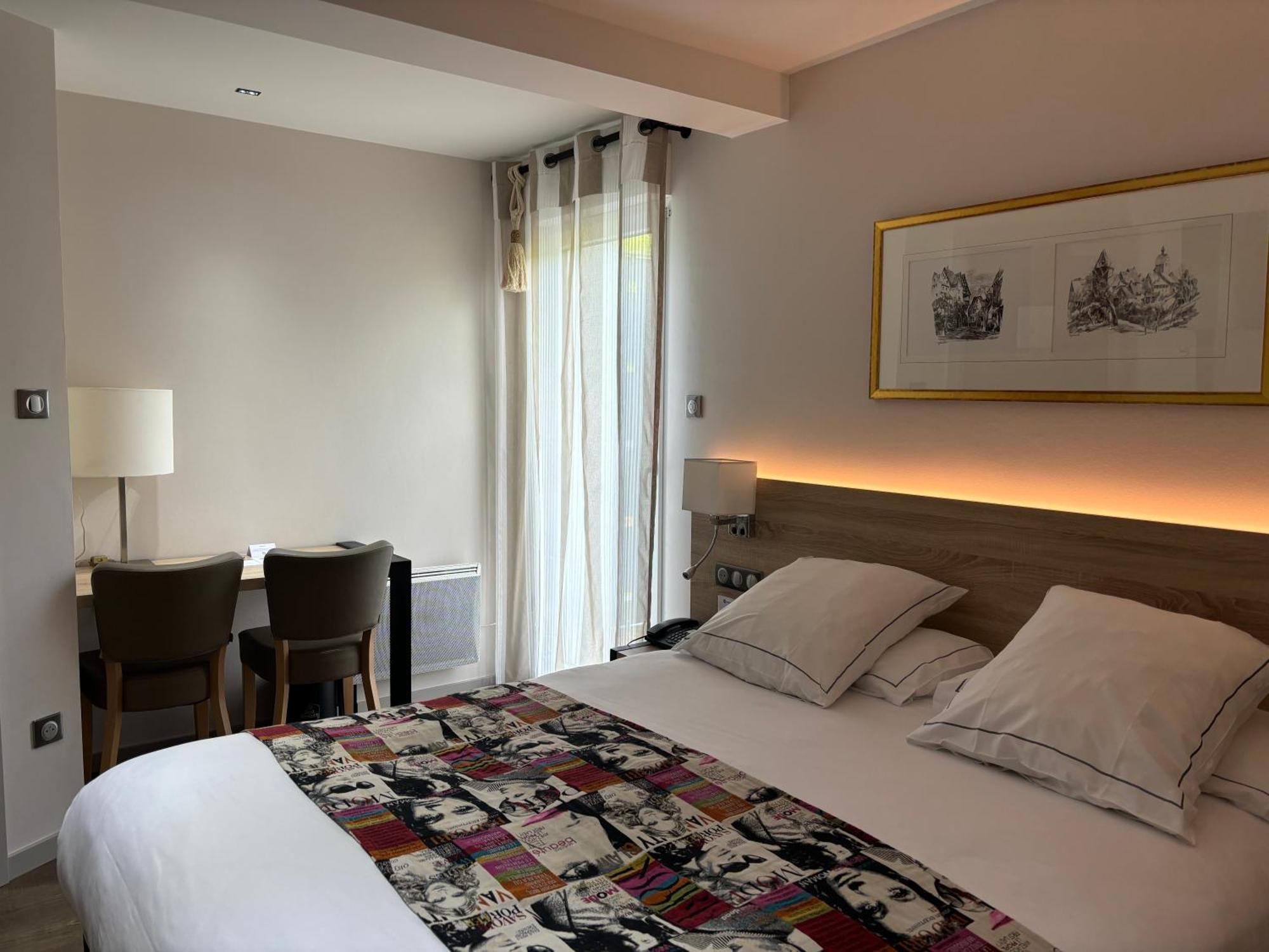 Standard Queen Room Balcony Spa Access