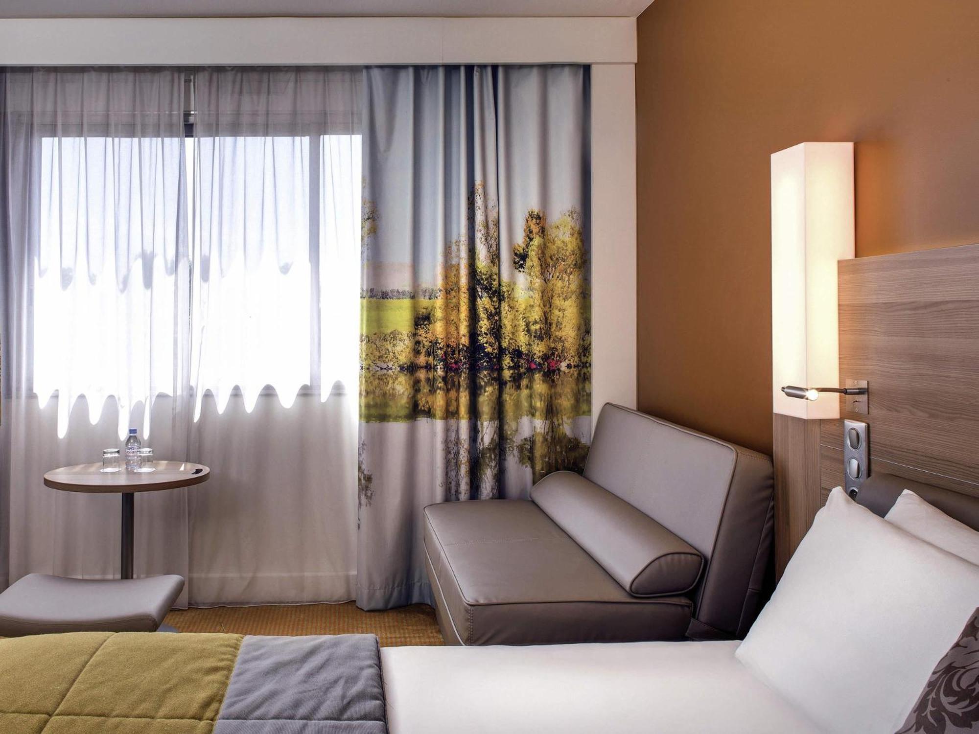 Priviledge King Room Sofa Bed