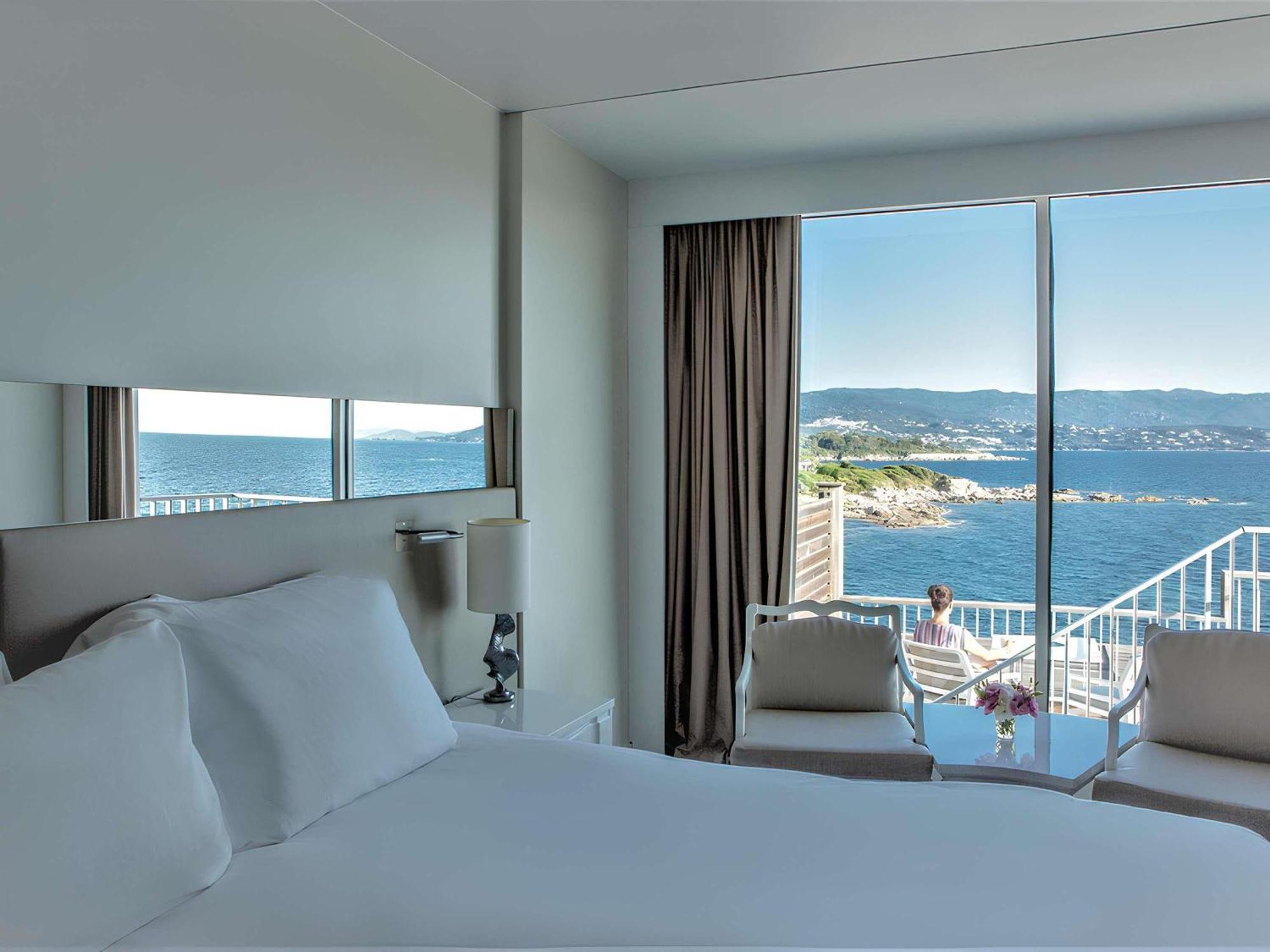 Deluxe Room Terrace Sea View