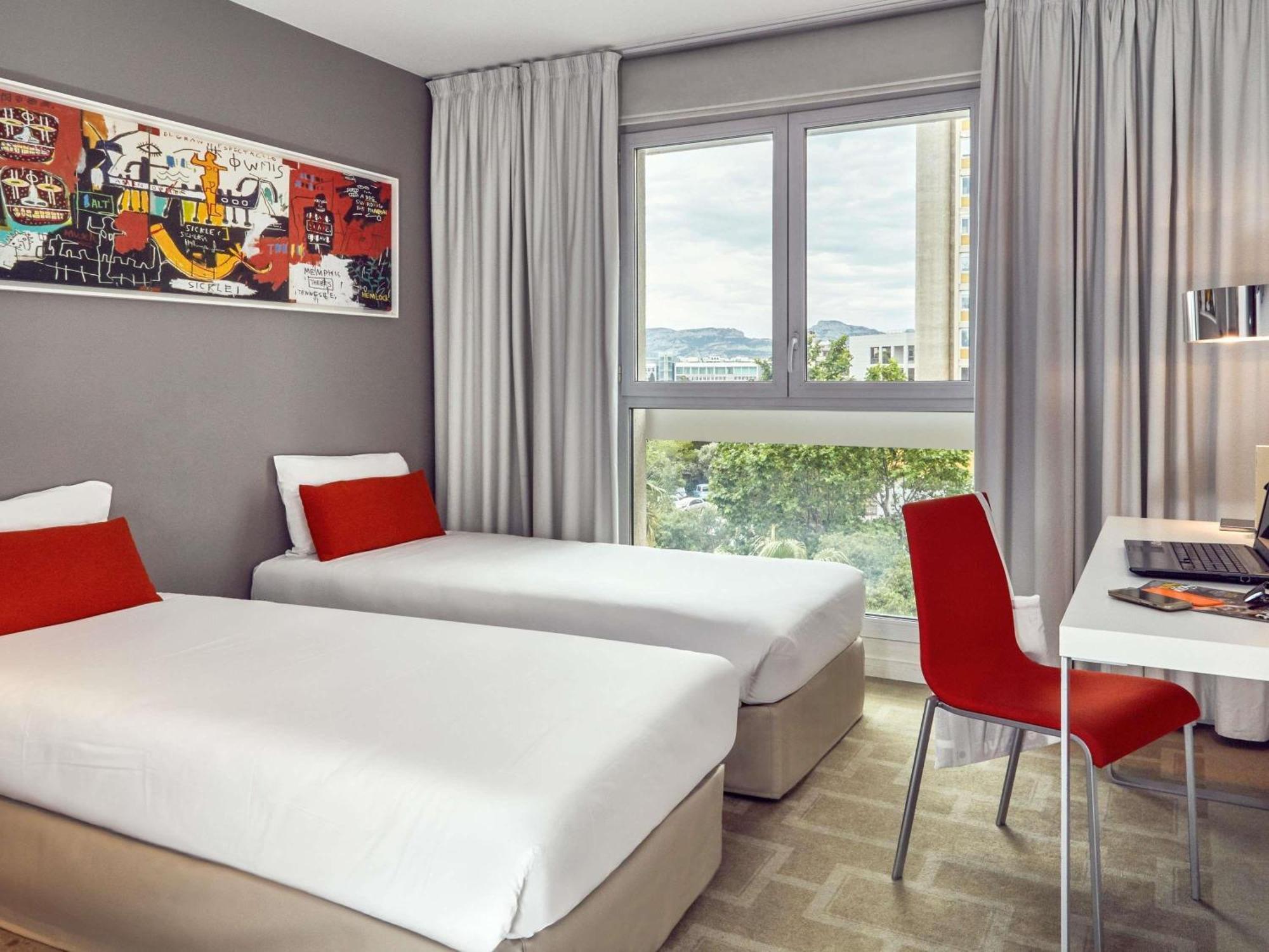 Studio Twin Beds