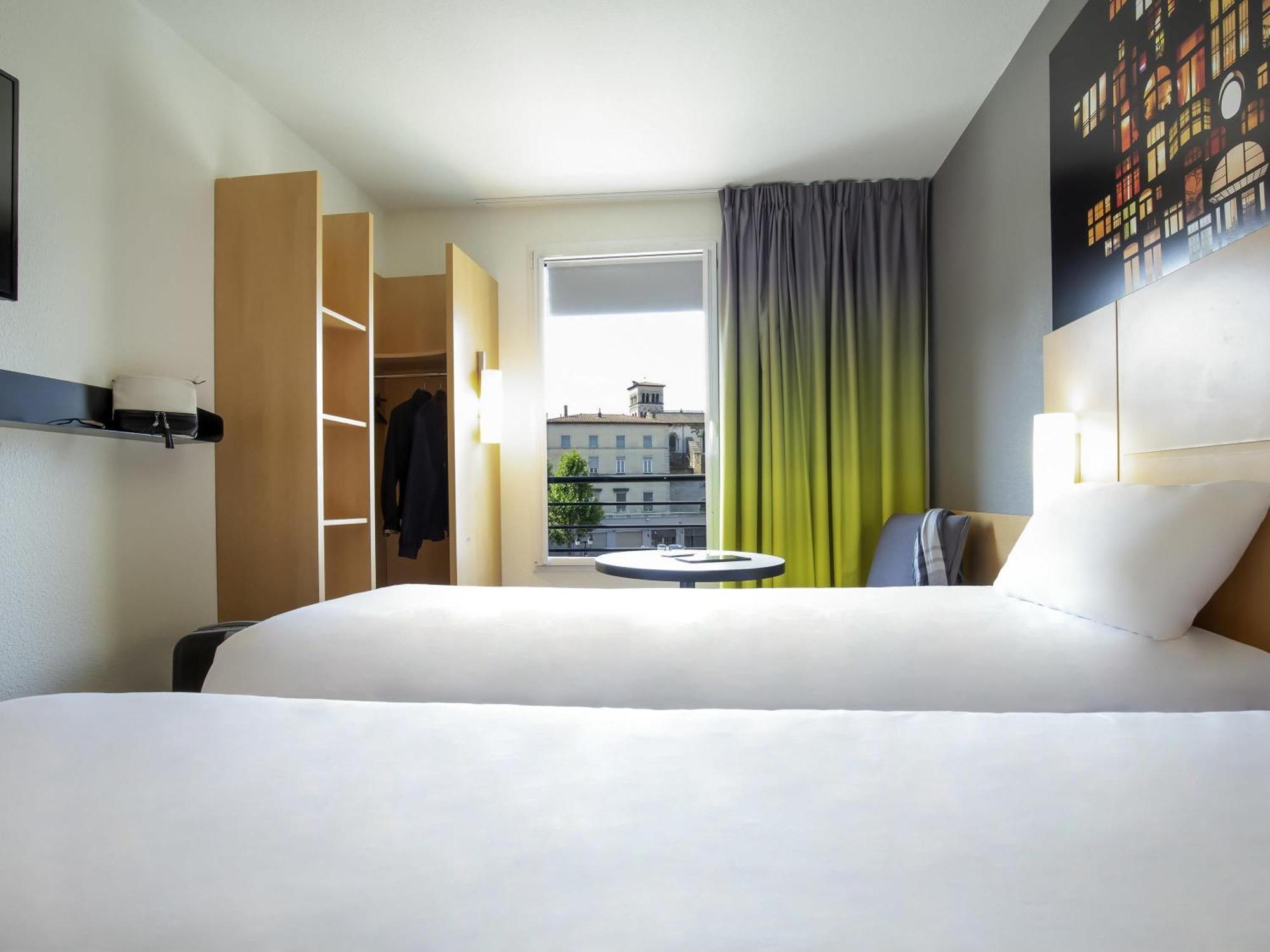 Standard Two Single Bed