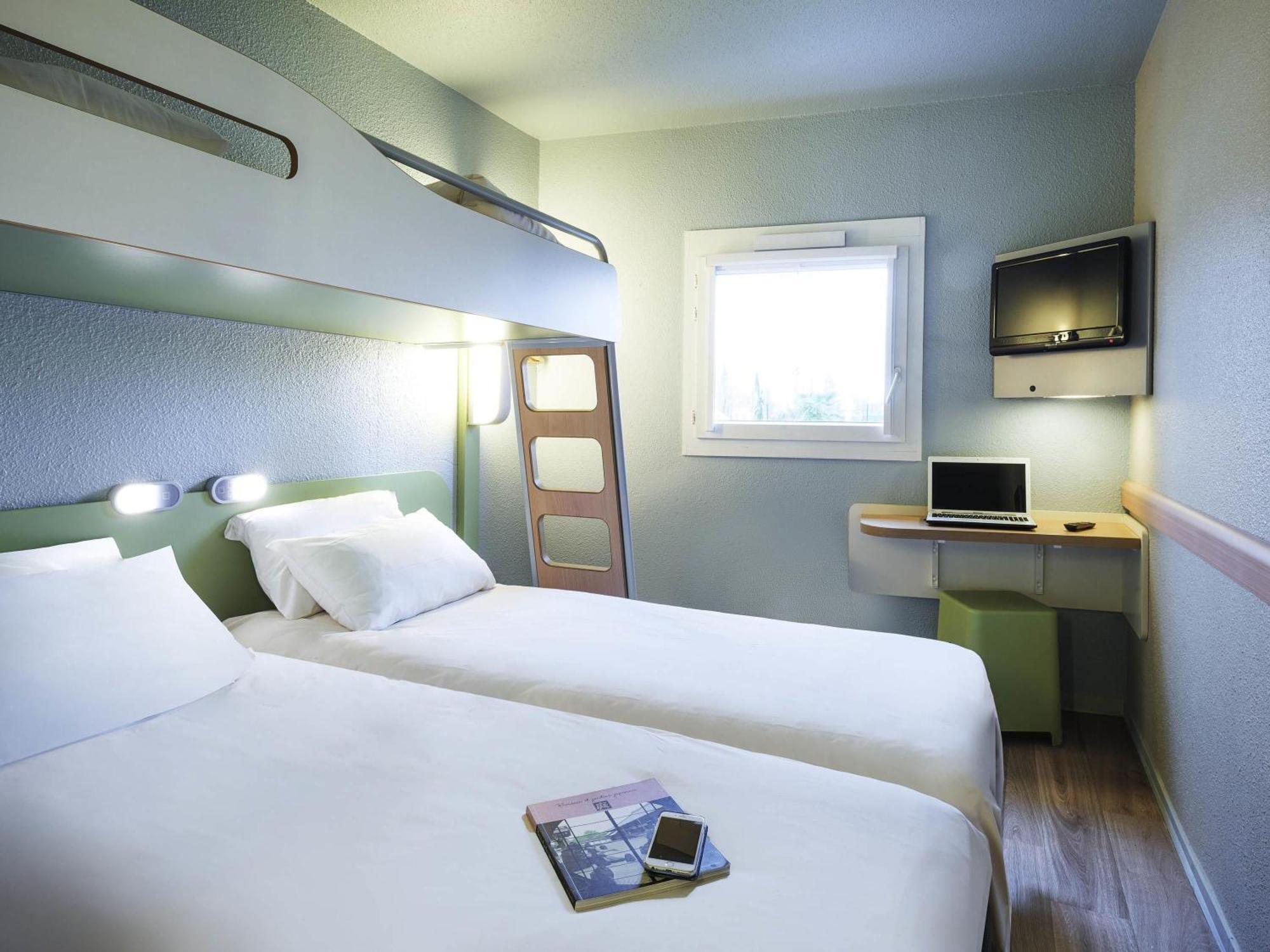 Standard Room Two Single Bed