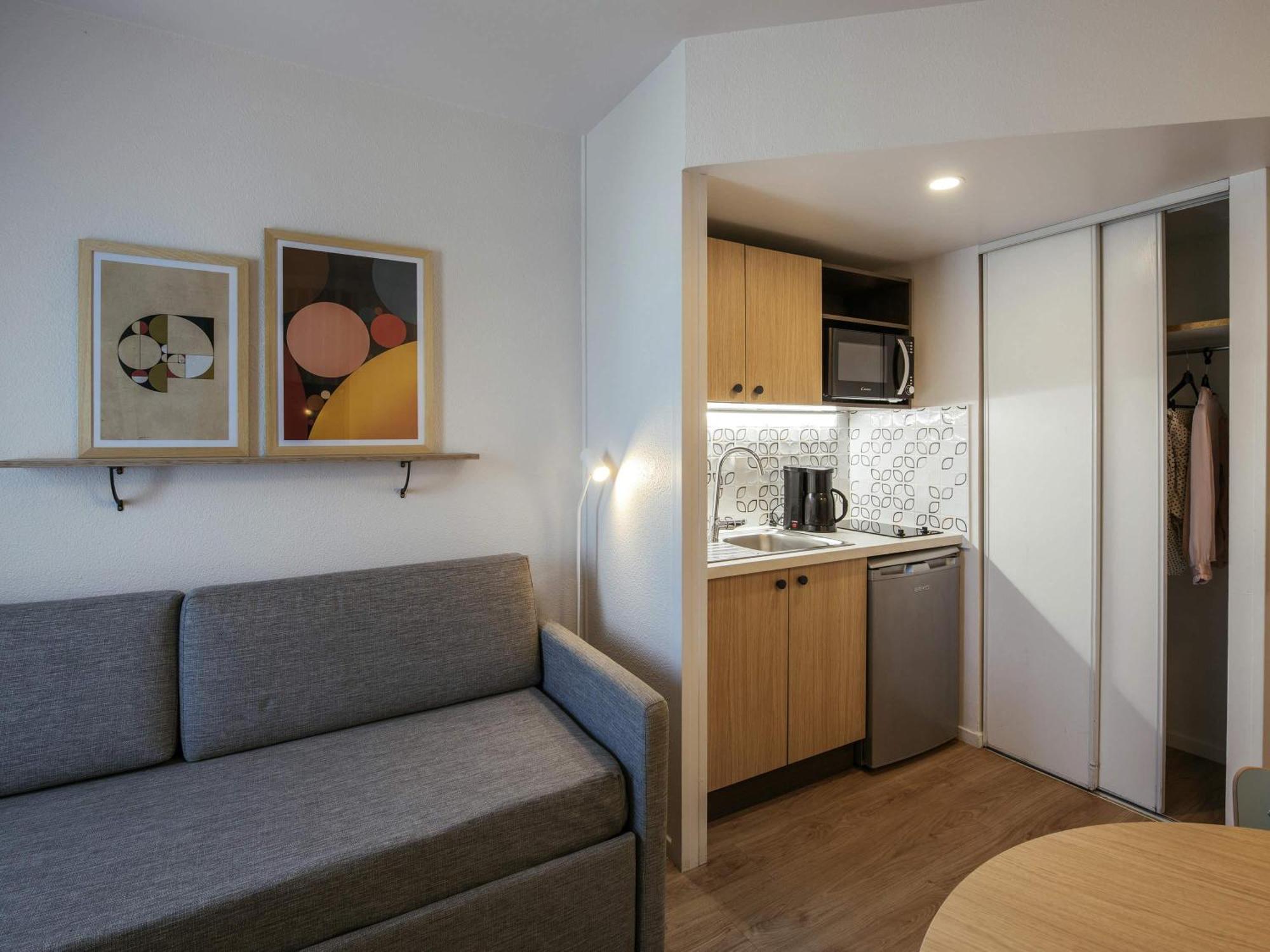 One-Bedroom Apartment