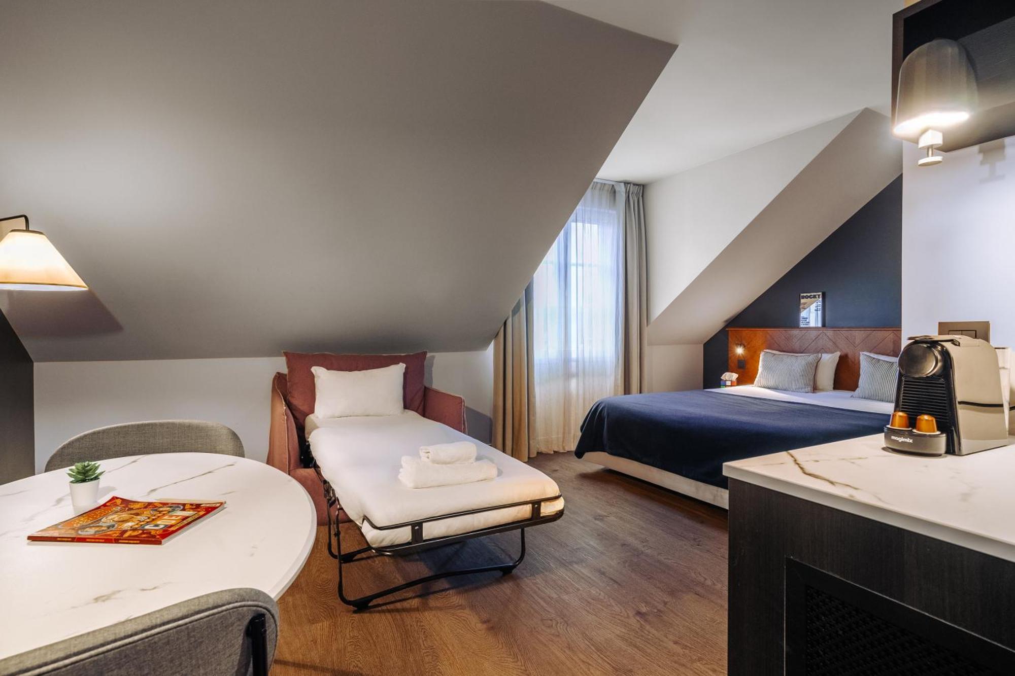 Superior Triple Room