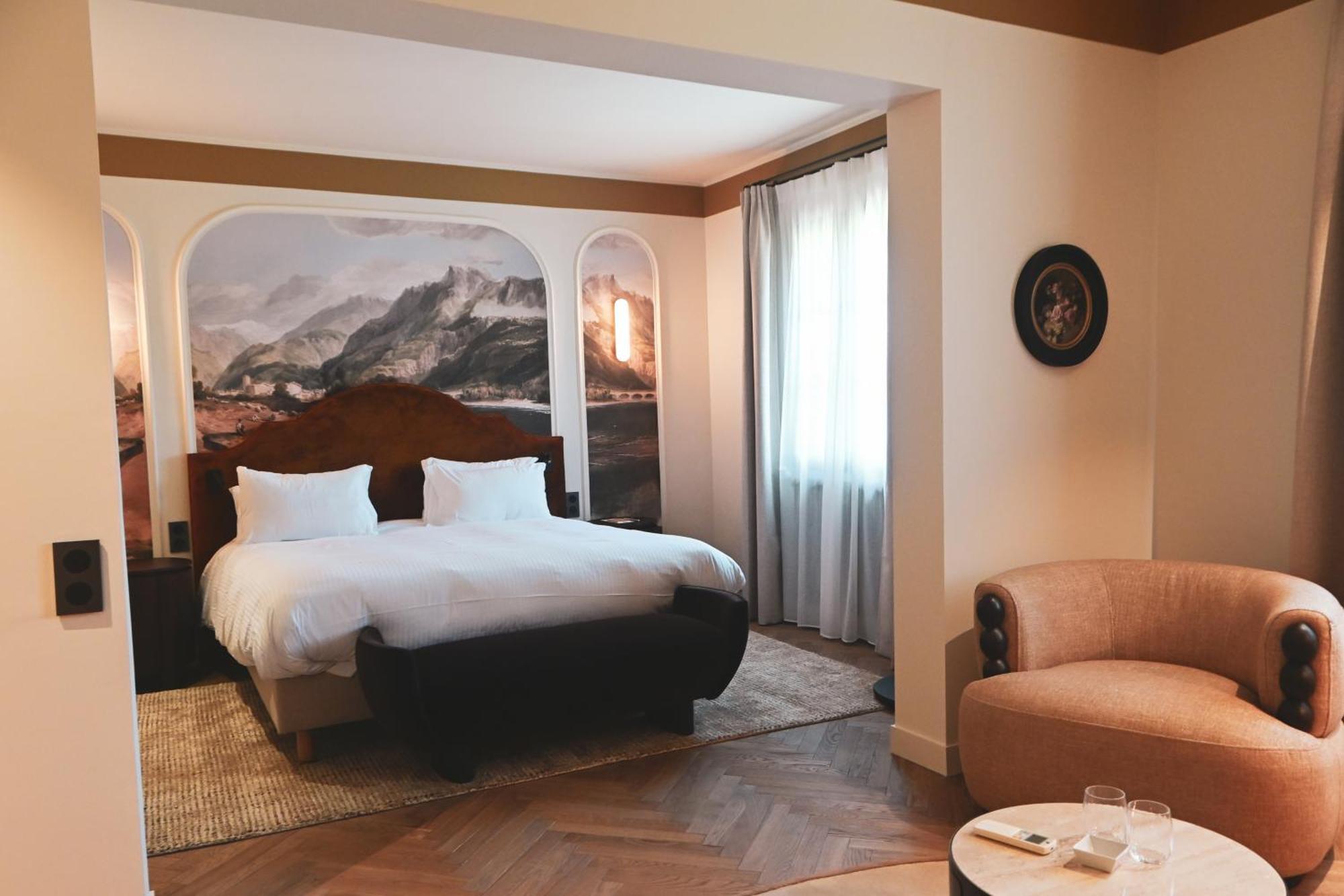 Deluxe Junior Suite