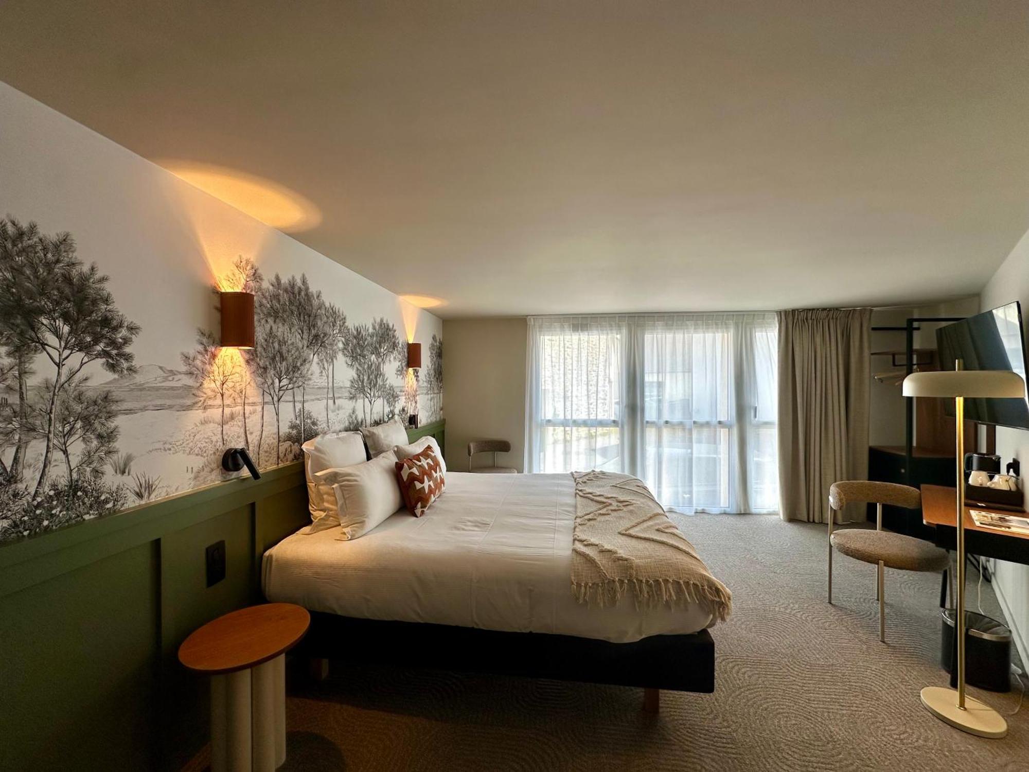 Superior King Room