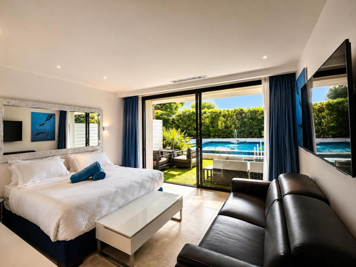 Double Room Pool View