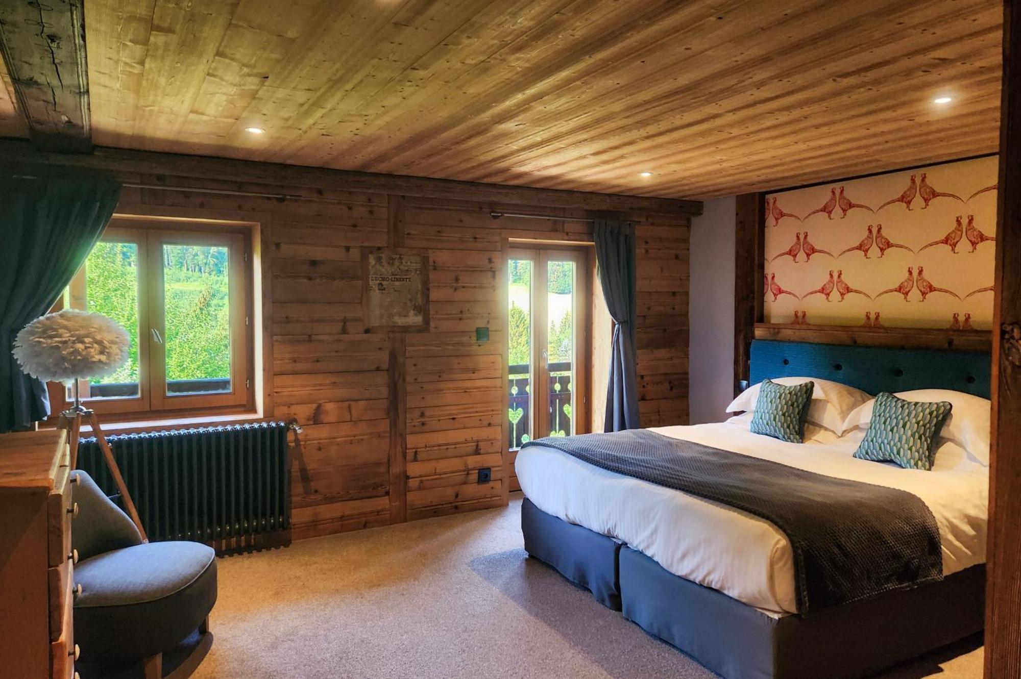 Deluxe Double or Twin Room Mountain View