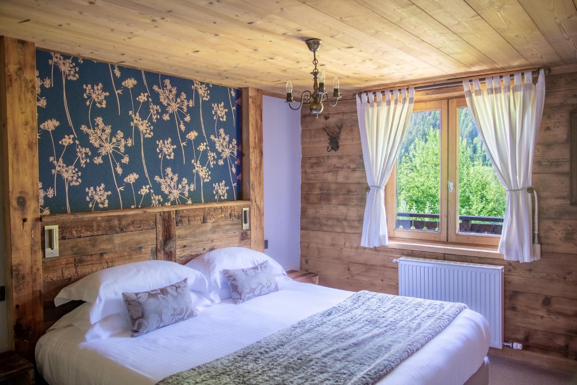 Double Room Mountain View