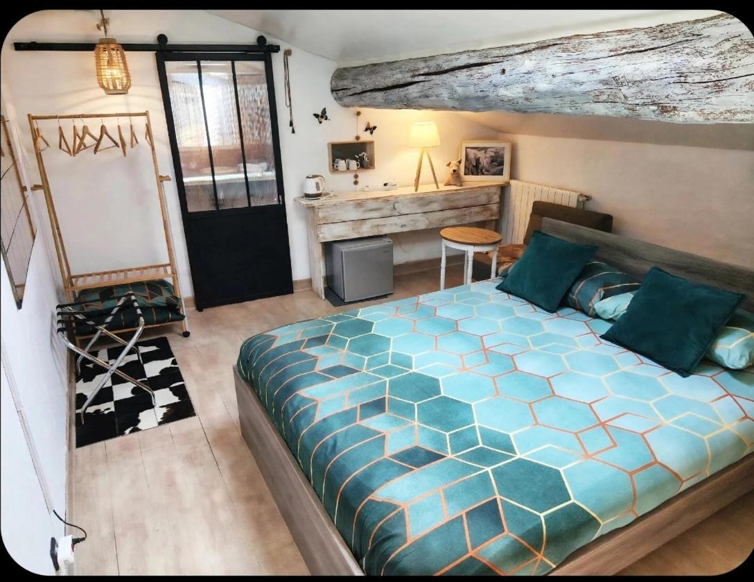 Superior Double Room Private Bathroom