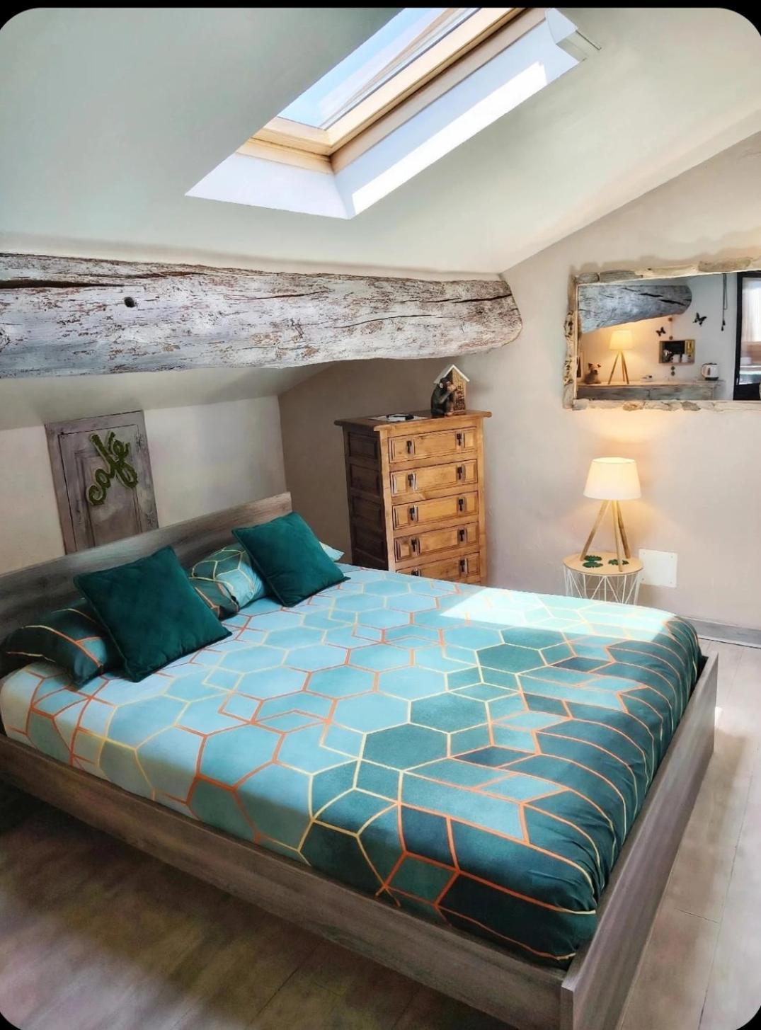 Superior Double Room Private Bathroom
