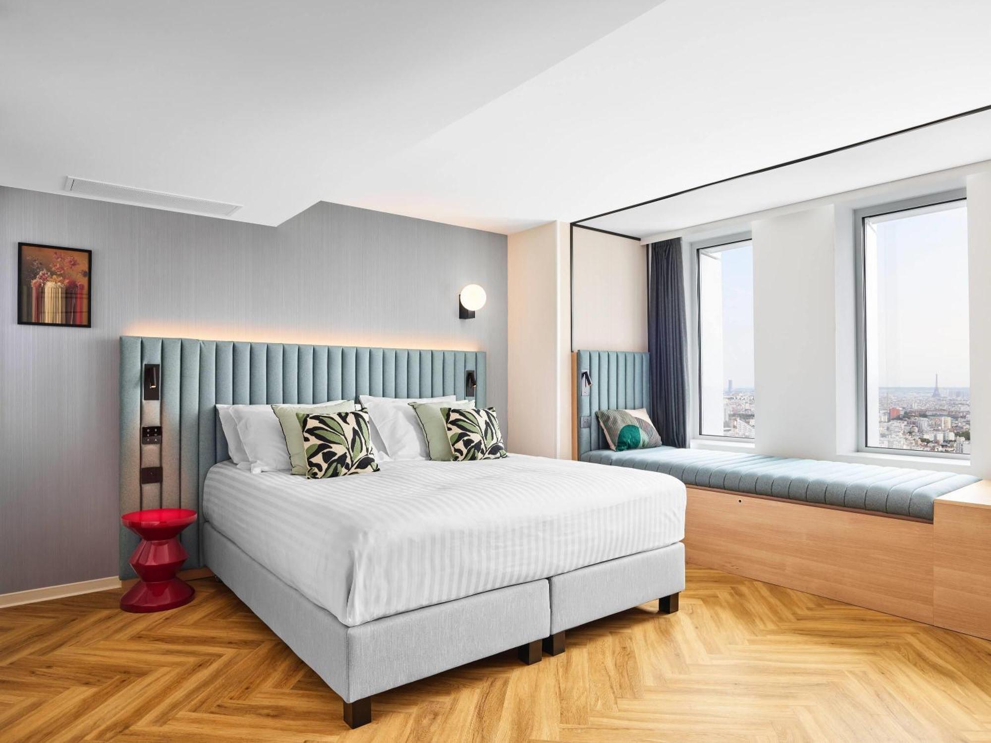 Deluxe Twin Room High Floor