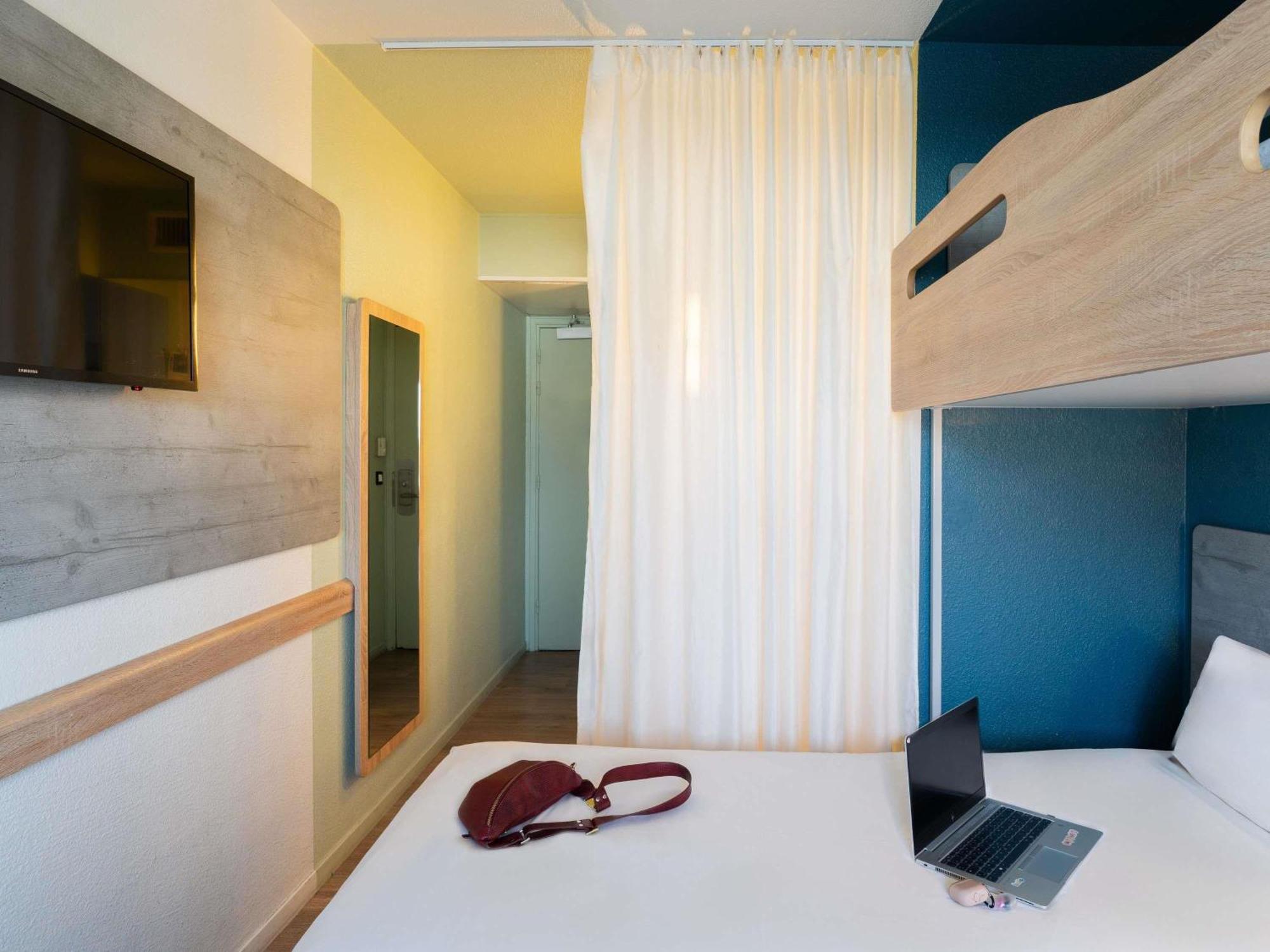 Double Room Single Bed