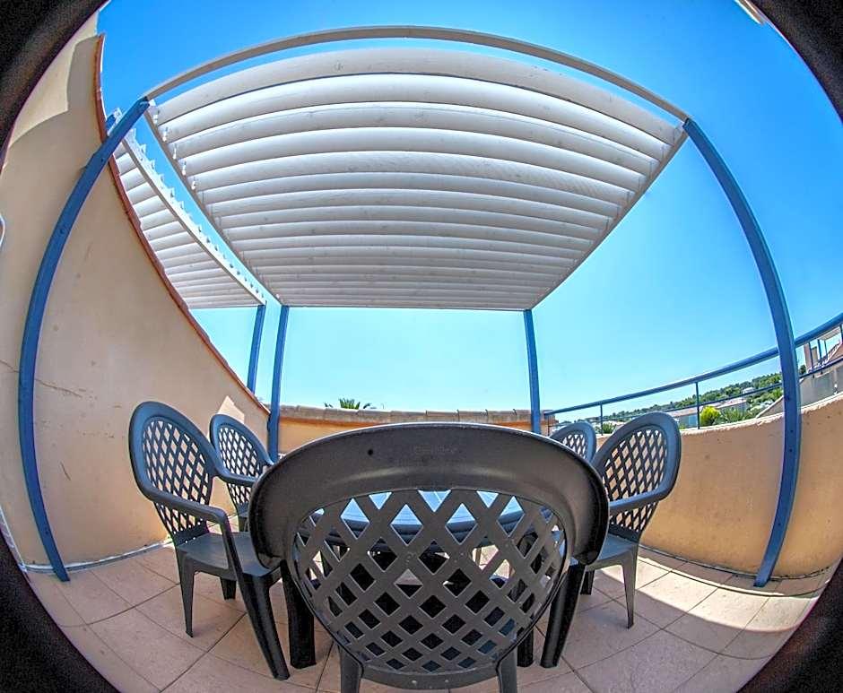 Studio Mezzanine Sea View Terrace