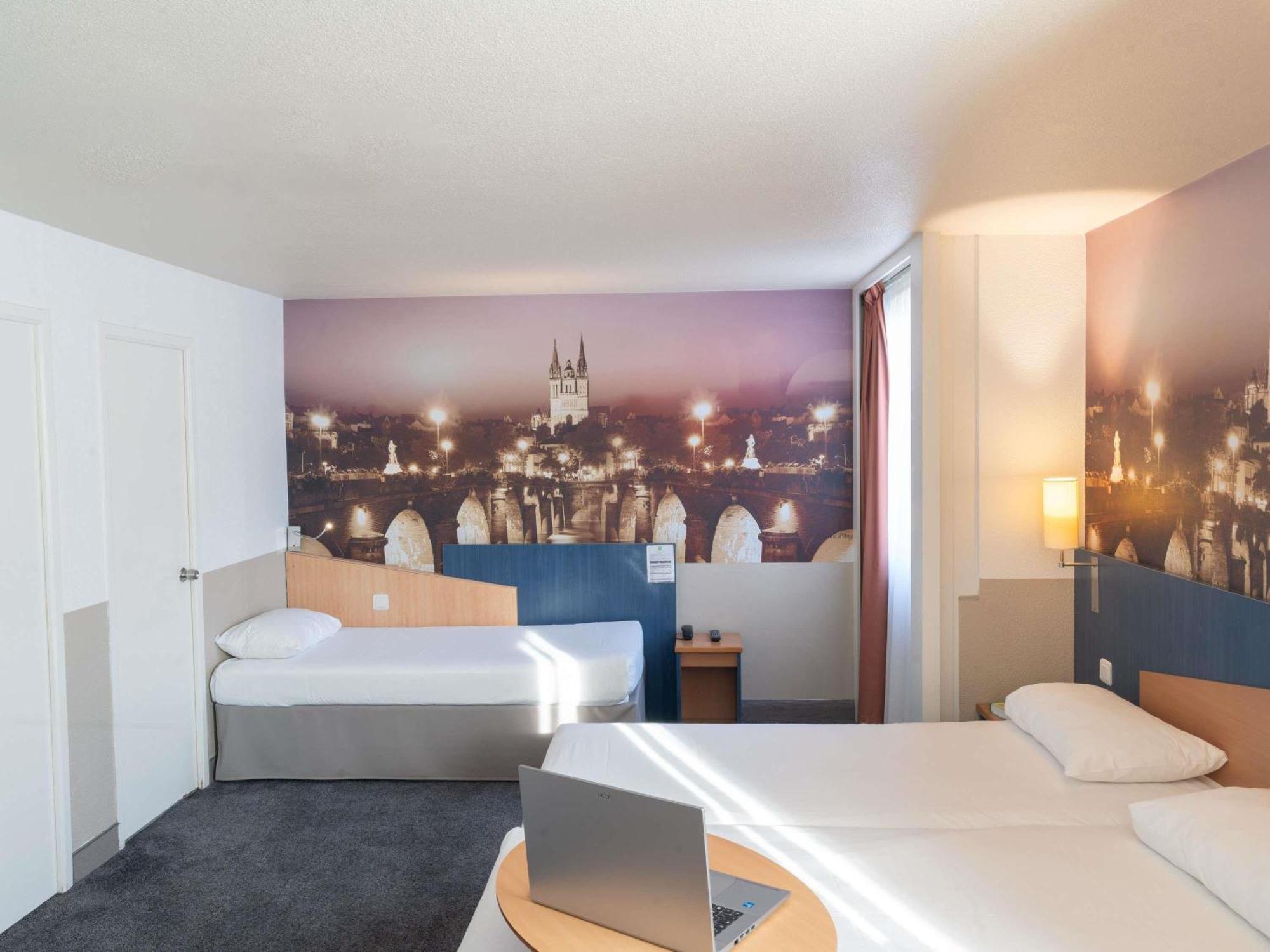 Standard Room Three Single Beds