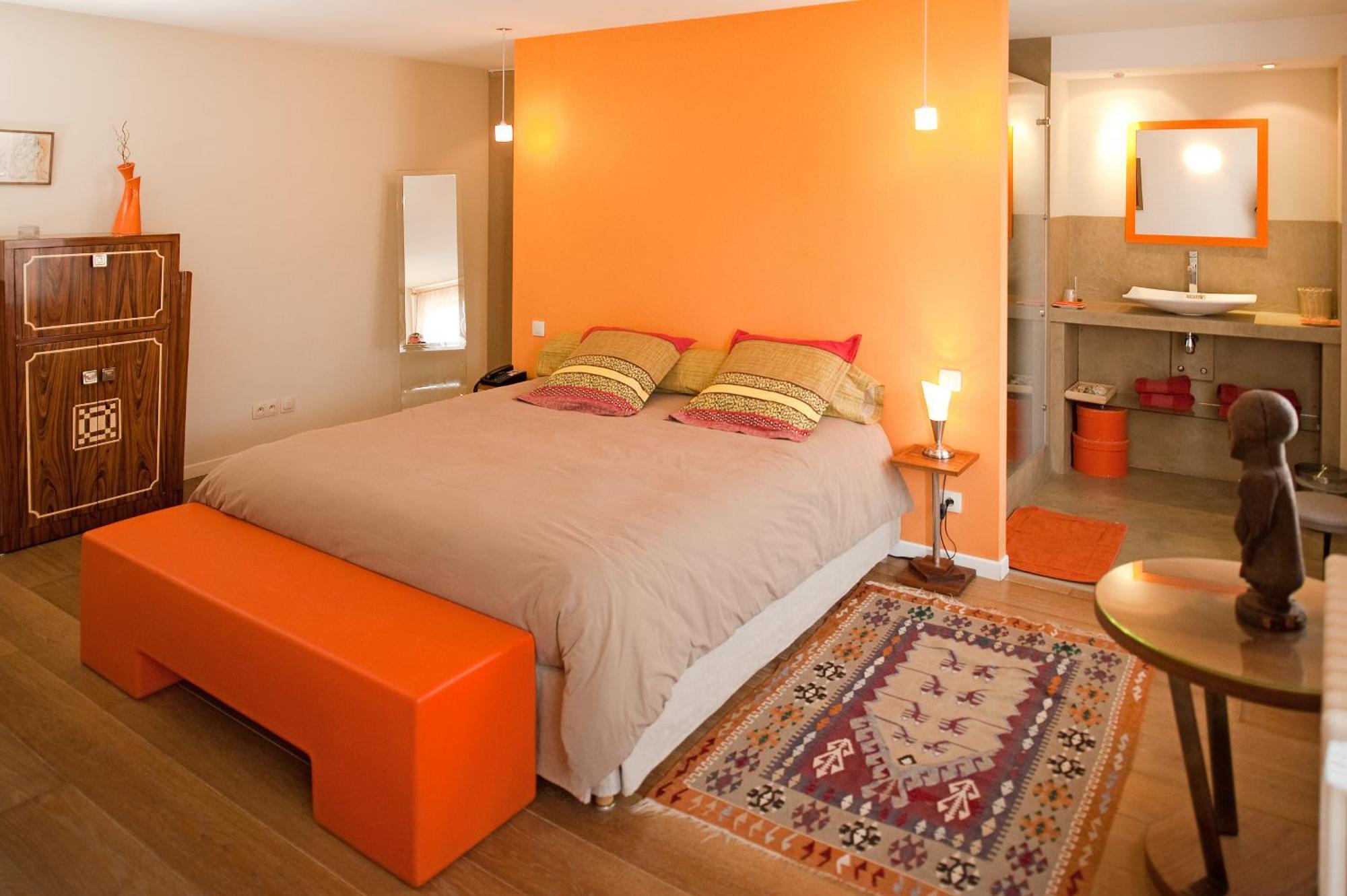 Doppelzimmer mit Zustellbett. Nur über eine Treppe erreichbar