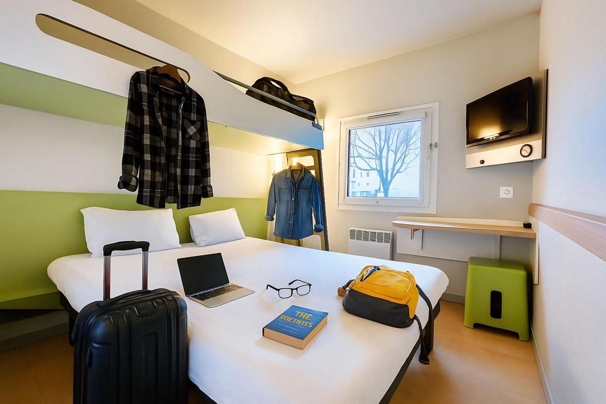 Triple Room One Double Bed One Bunk Bed