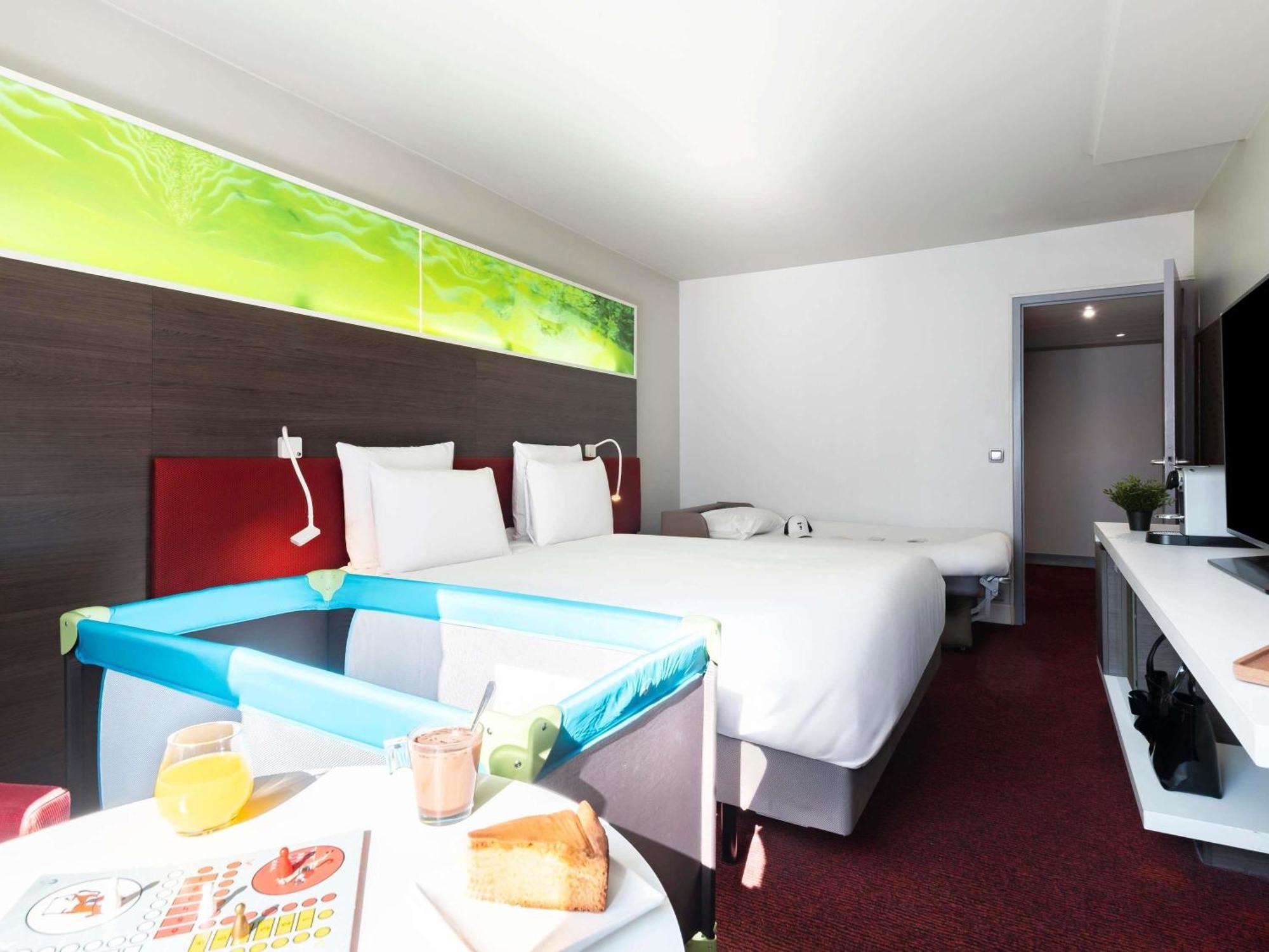 Classic Room Double Twin Beds