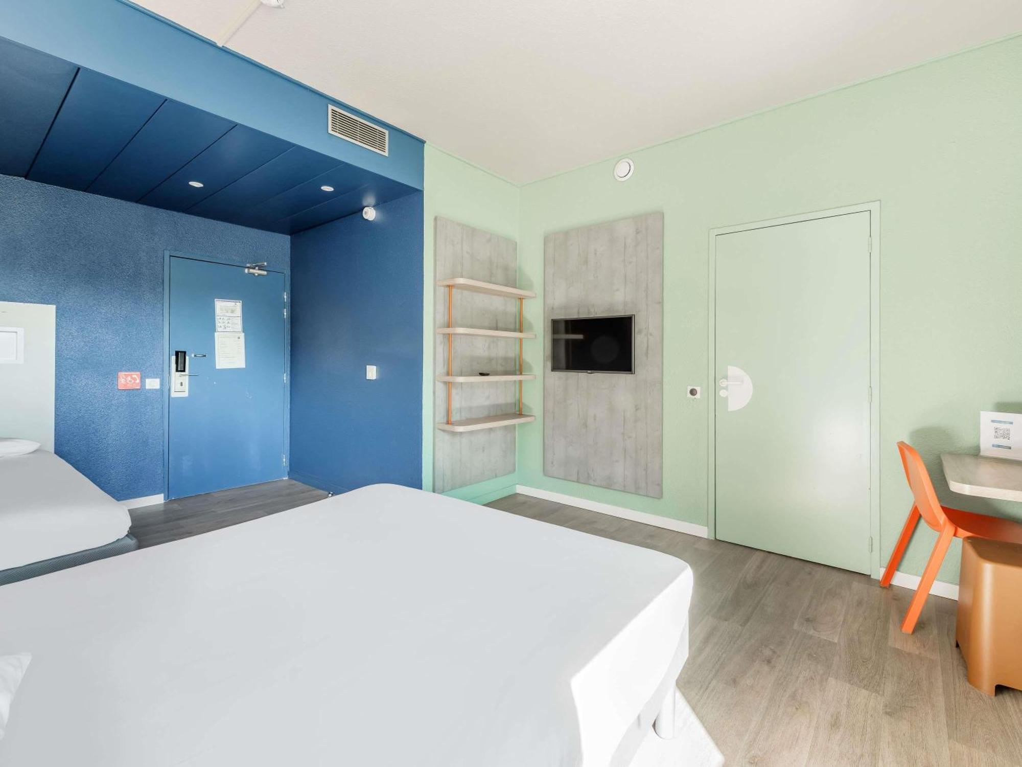 Classic Room One Double Bed One Single Bed