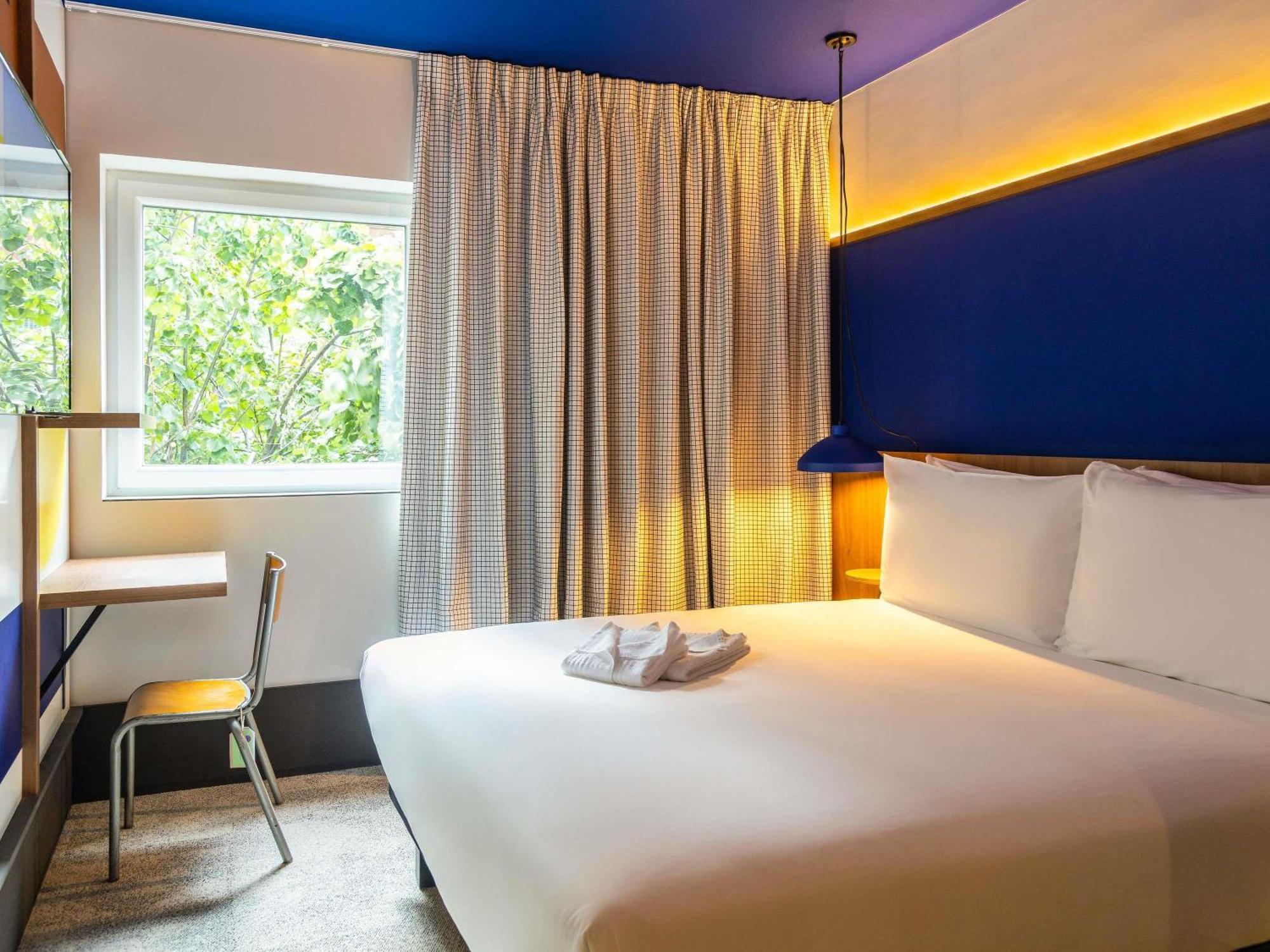 Pop Room One Double Bed