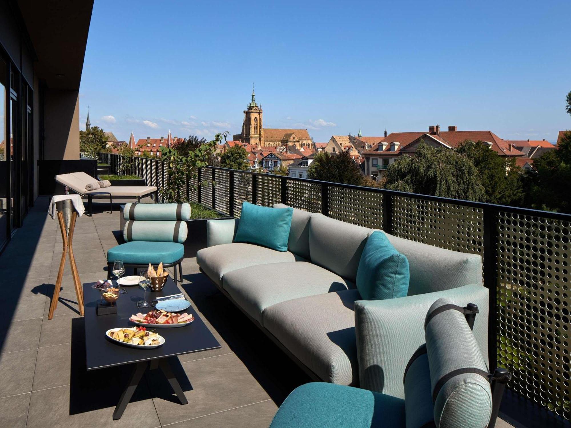 Three Bedroom Penthouse Apartment Terrace Panoramic View