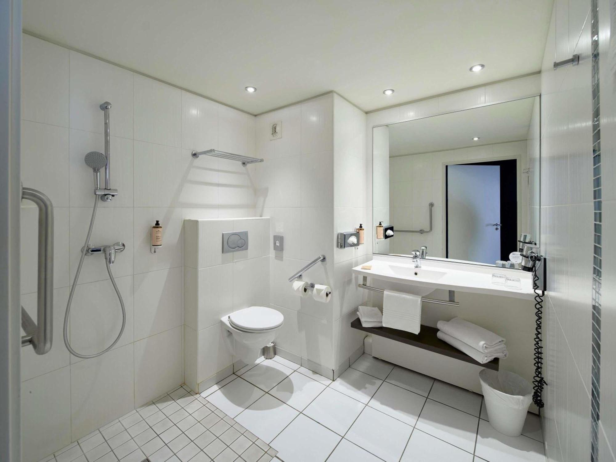 Double Room Mobility Access