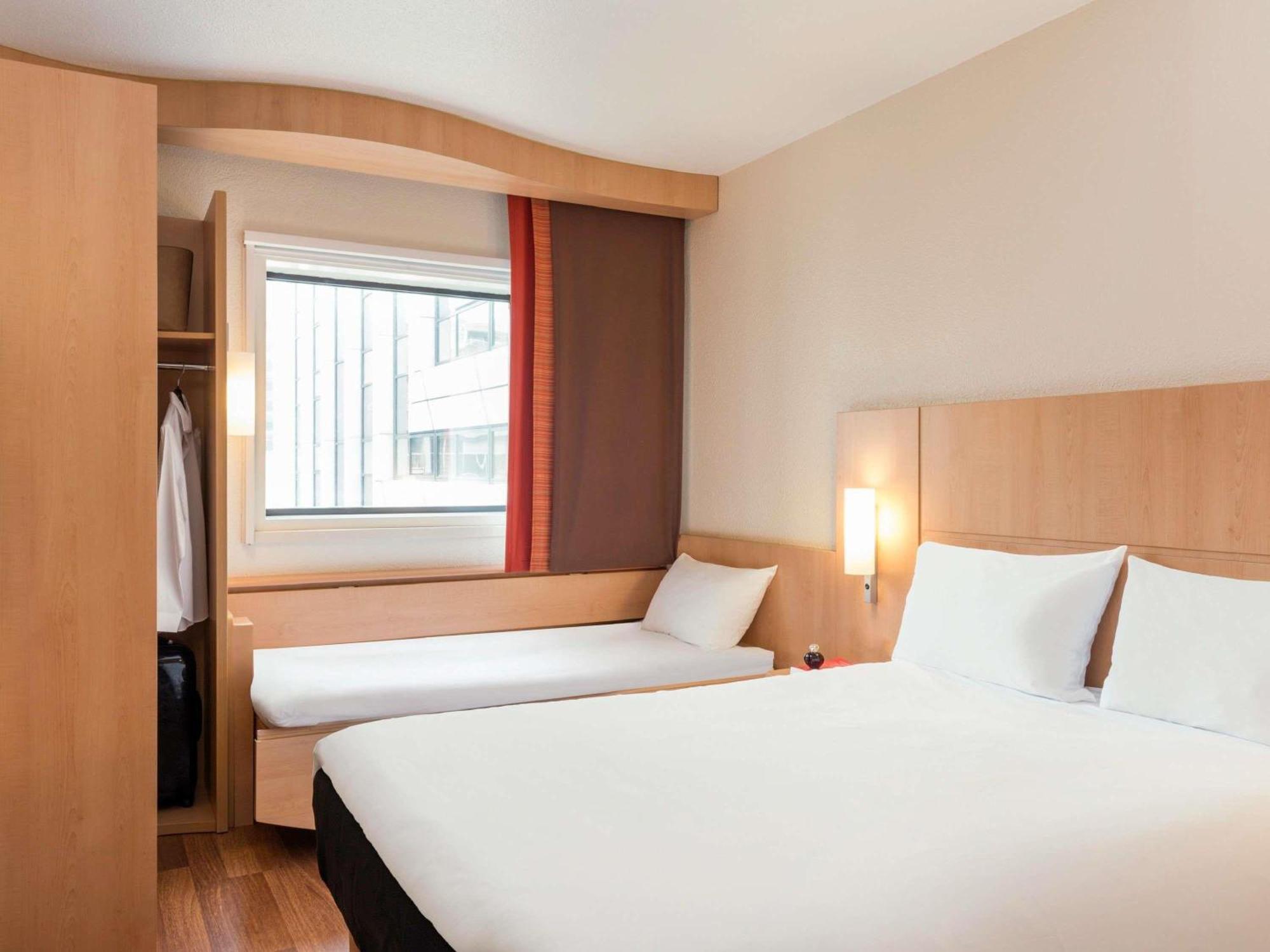 Standard Room 1 Double 1 Single Bed