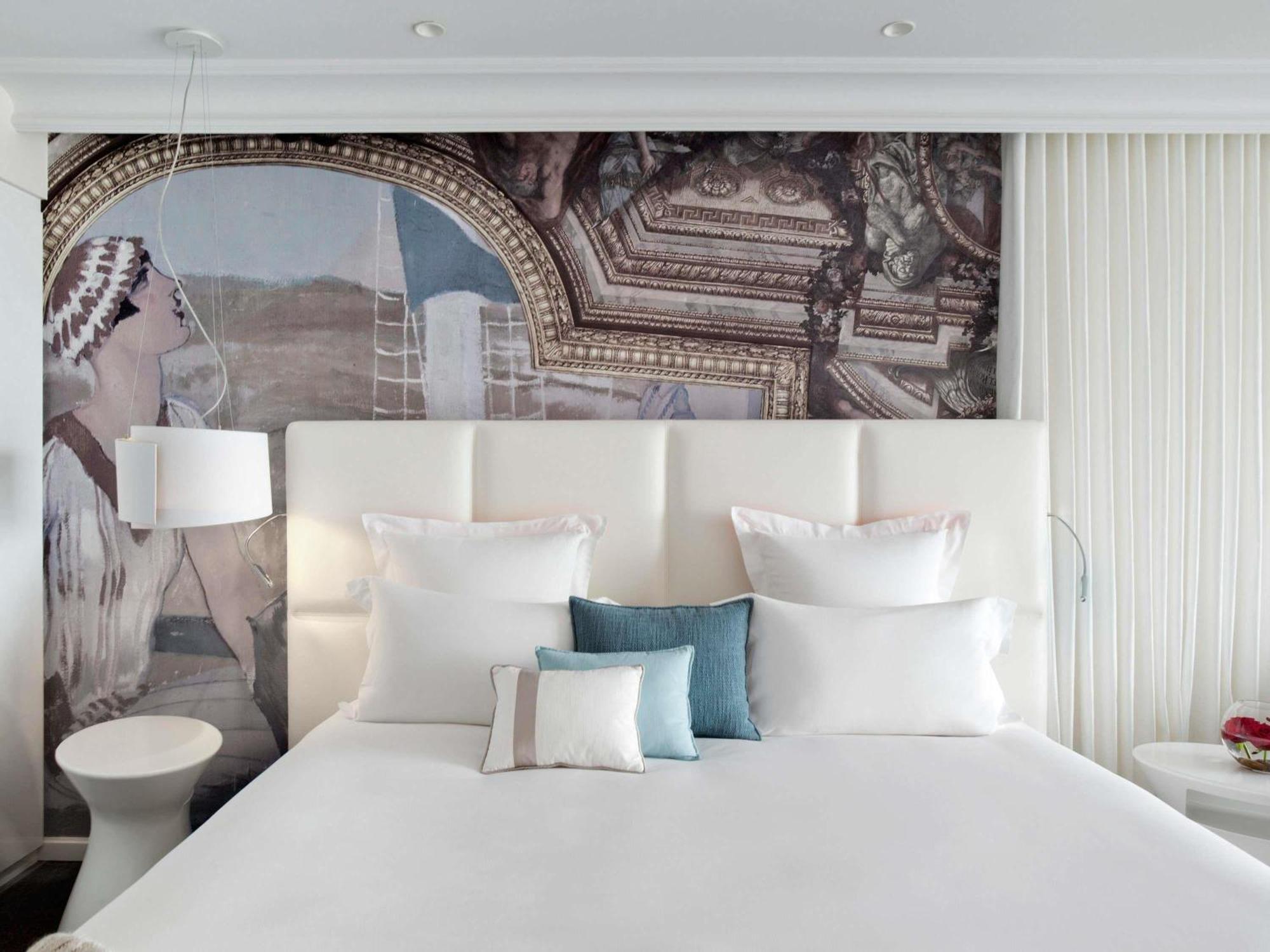 Classic Queen Room