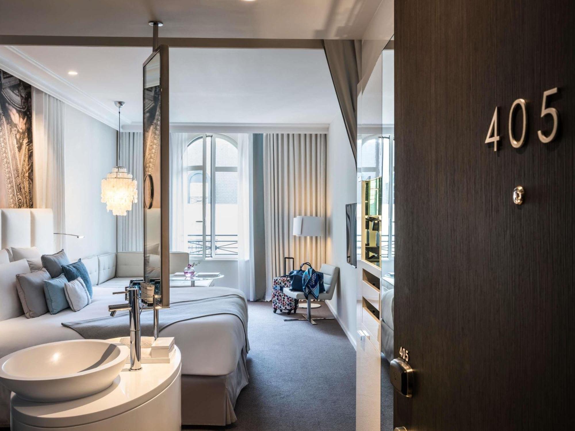 Superior Queen or Twin Room Inner Courtyard View