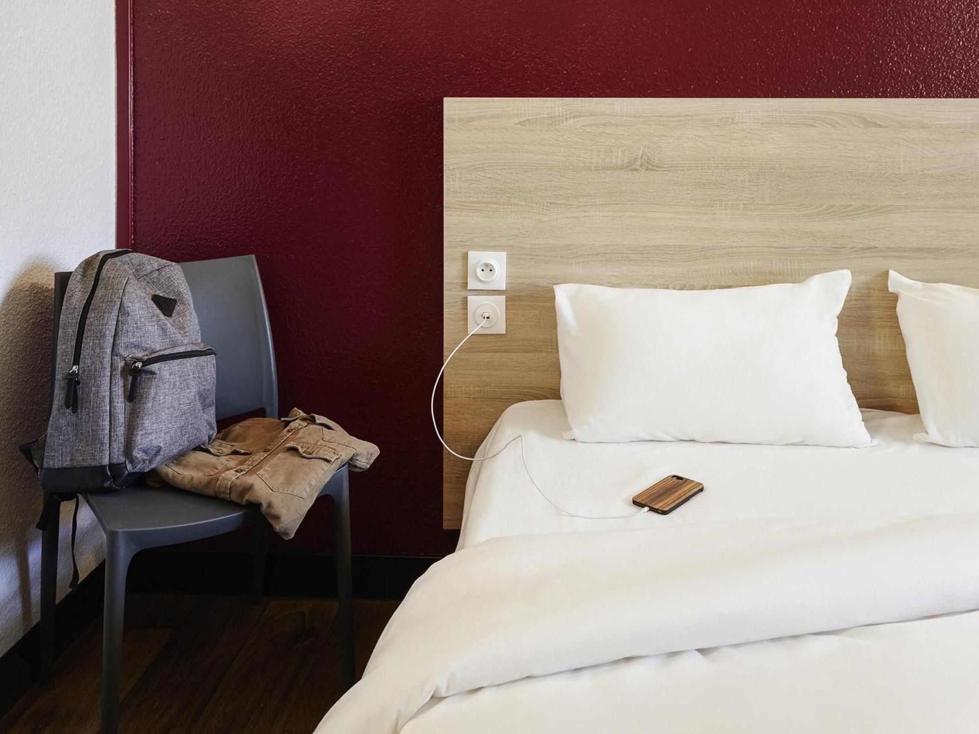 Tandem Room
