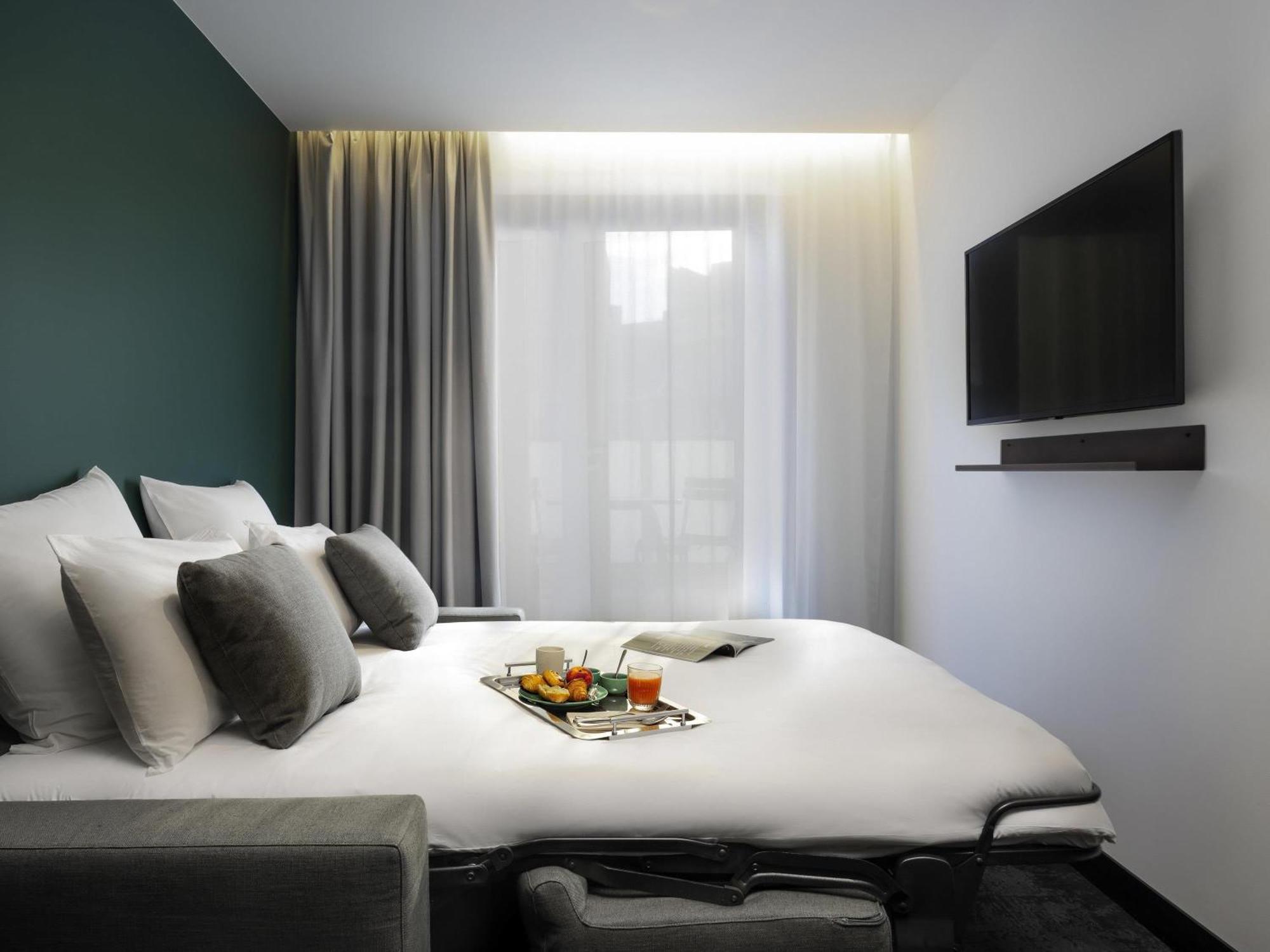 Tribe Comfort Suite One Double Bed One Sofa Bed