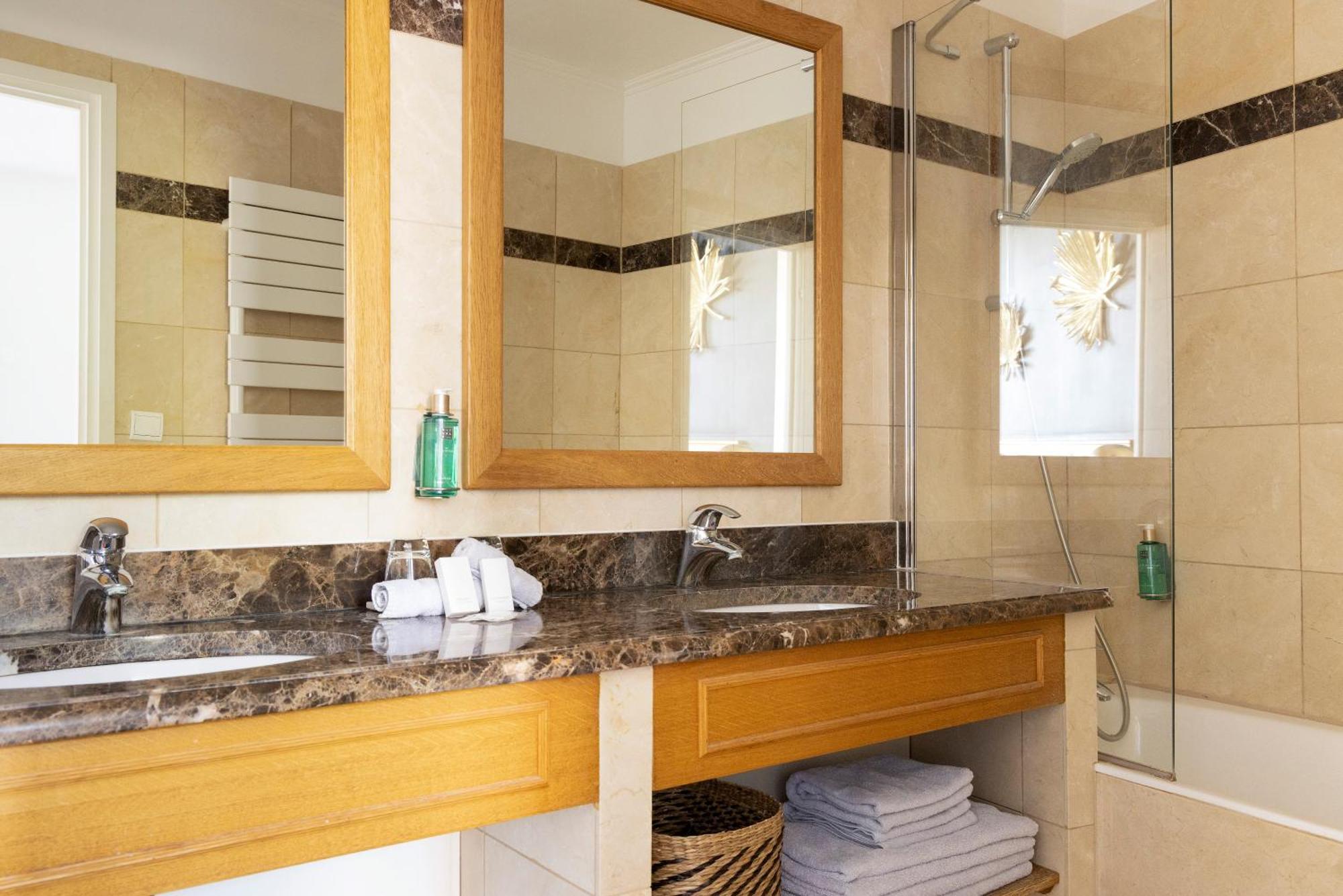 Comfort Plus Room