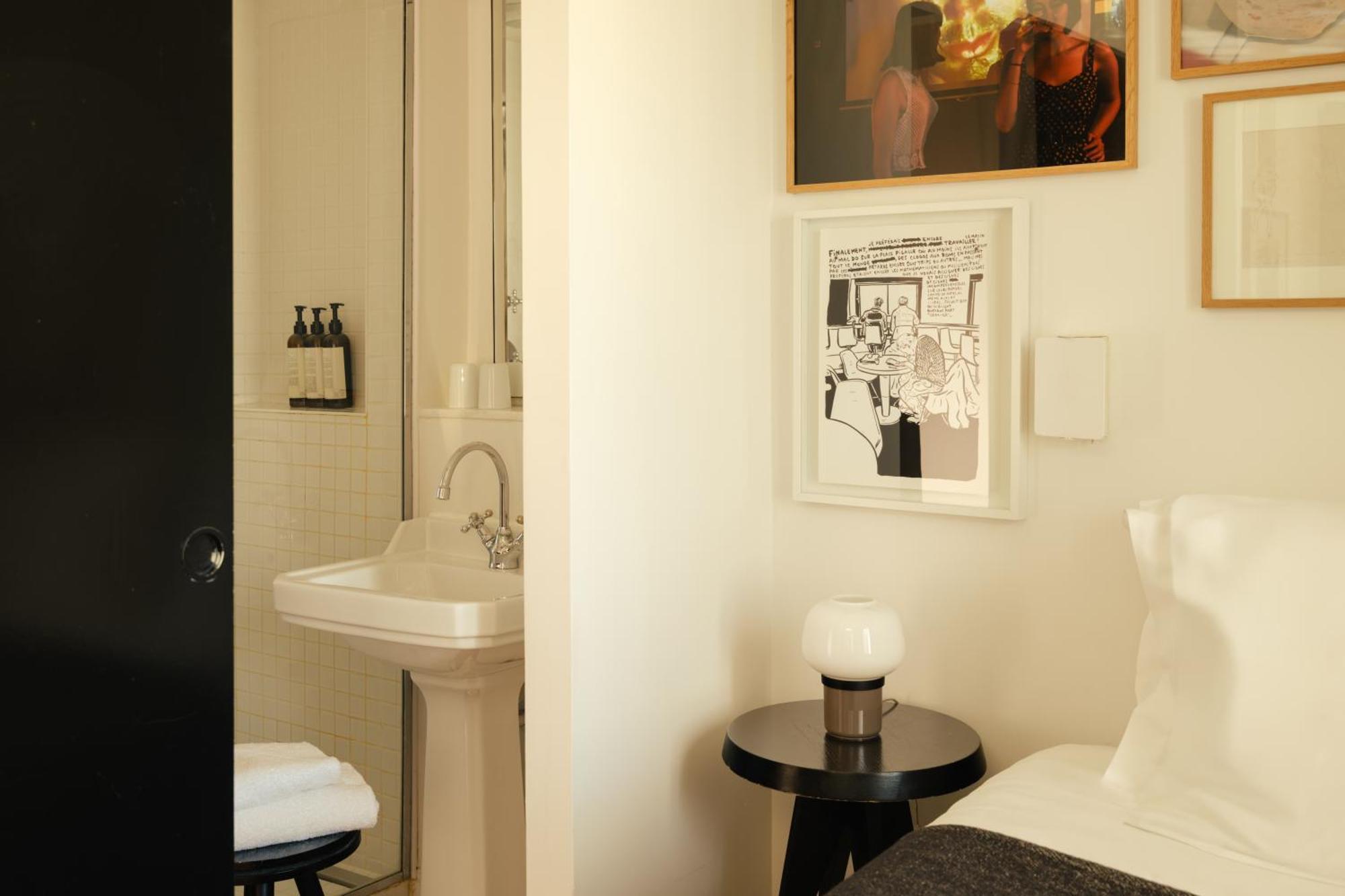 Superior Room "Pigalle 17"