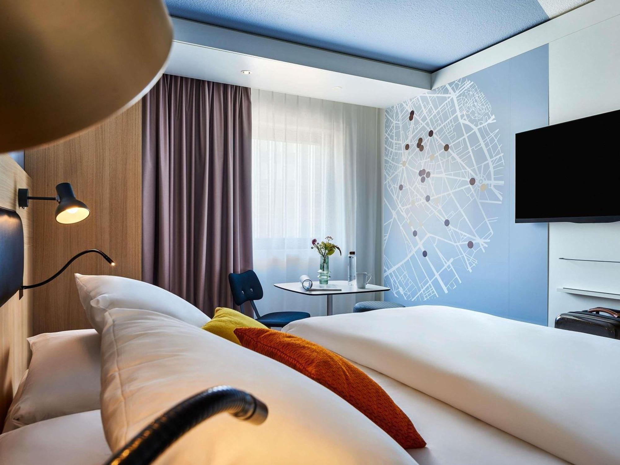 Superior Room Queen Bed