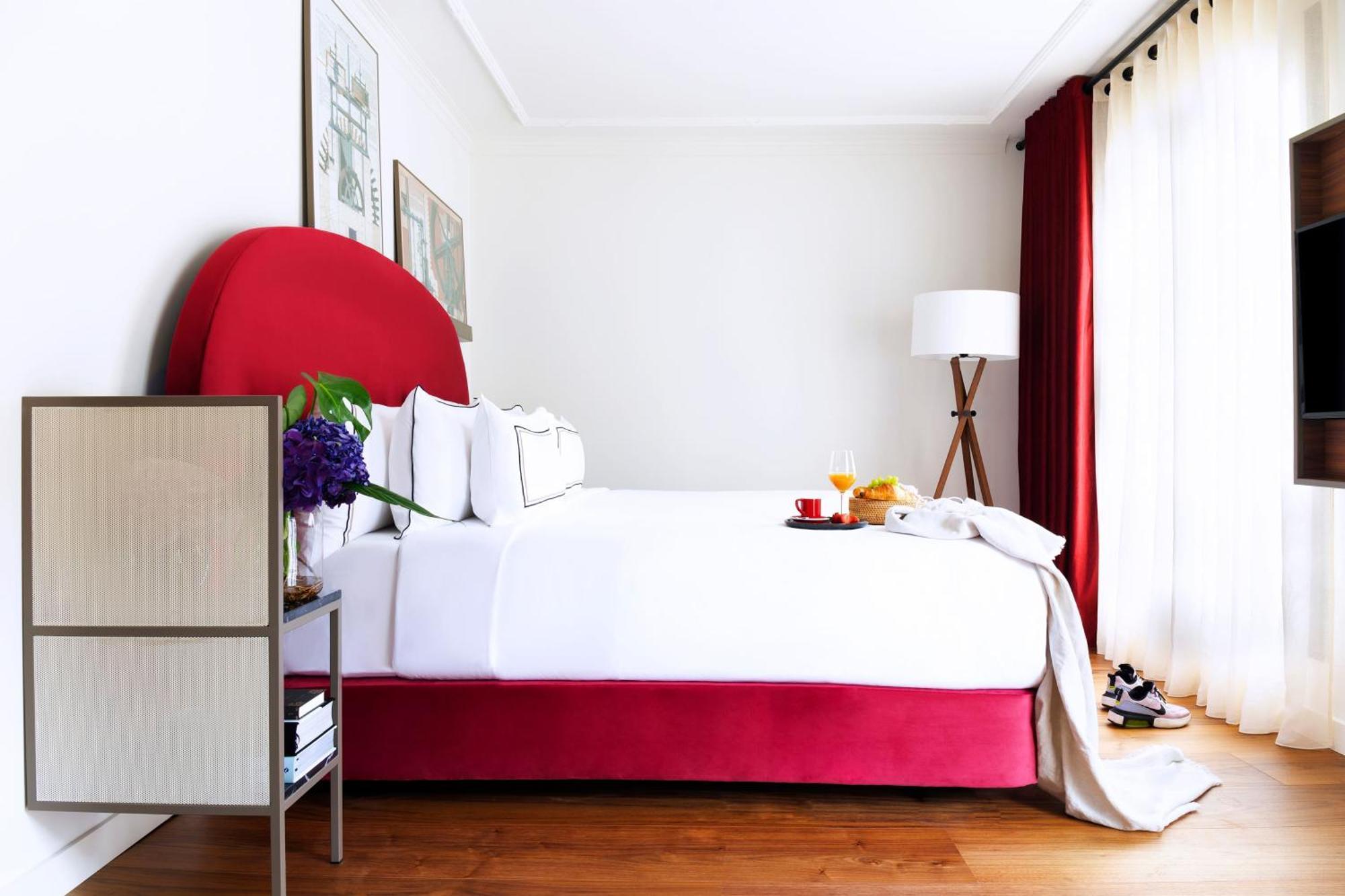 Deluxe Extra Room