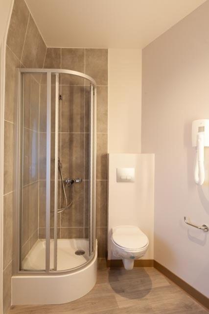 Double or Twin Room Private Bathroom