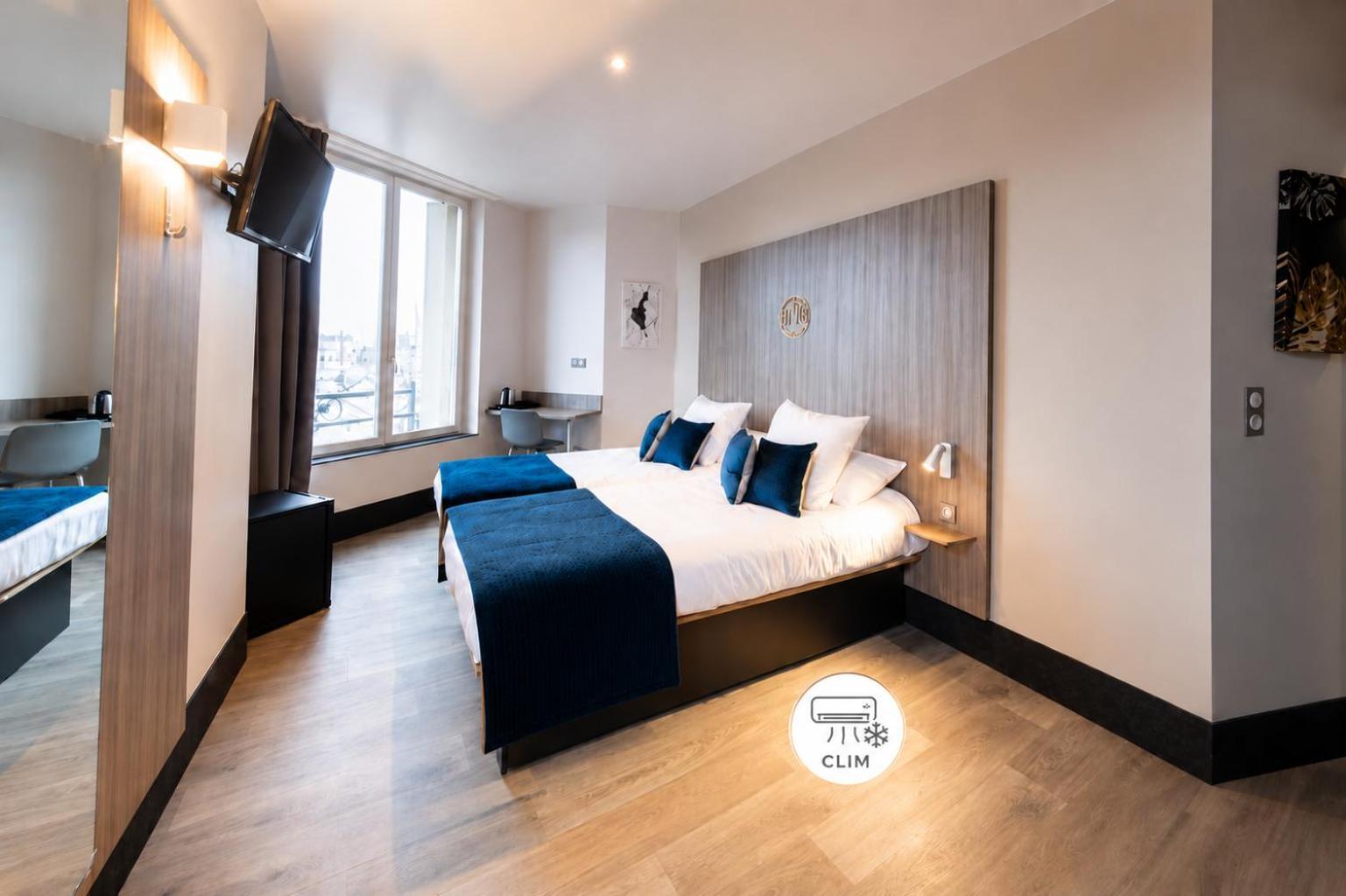 Double or Twin Room Private Bathroom