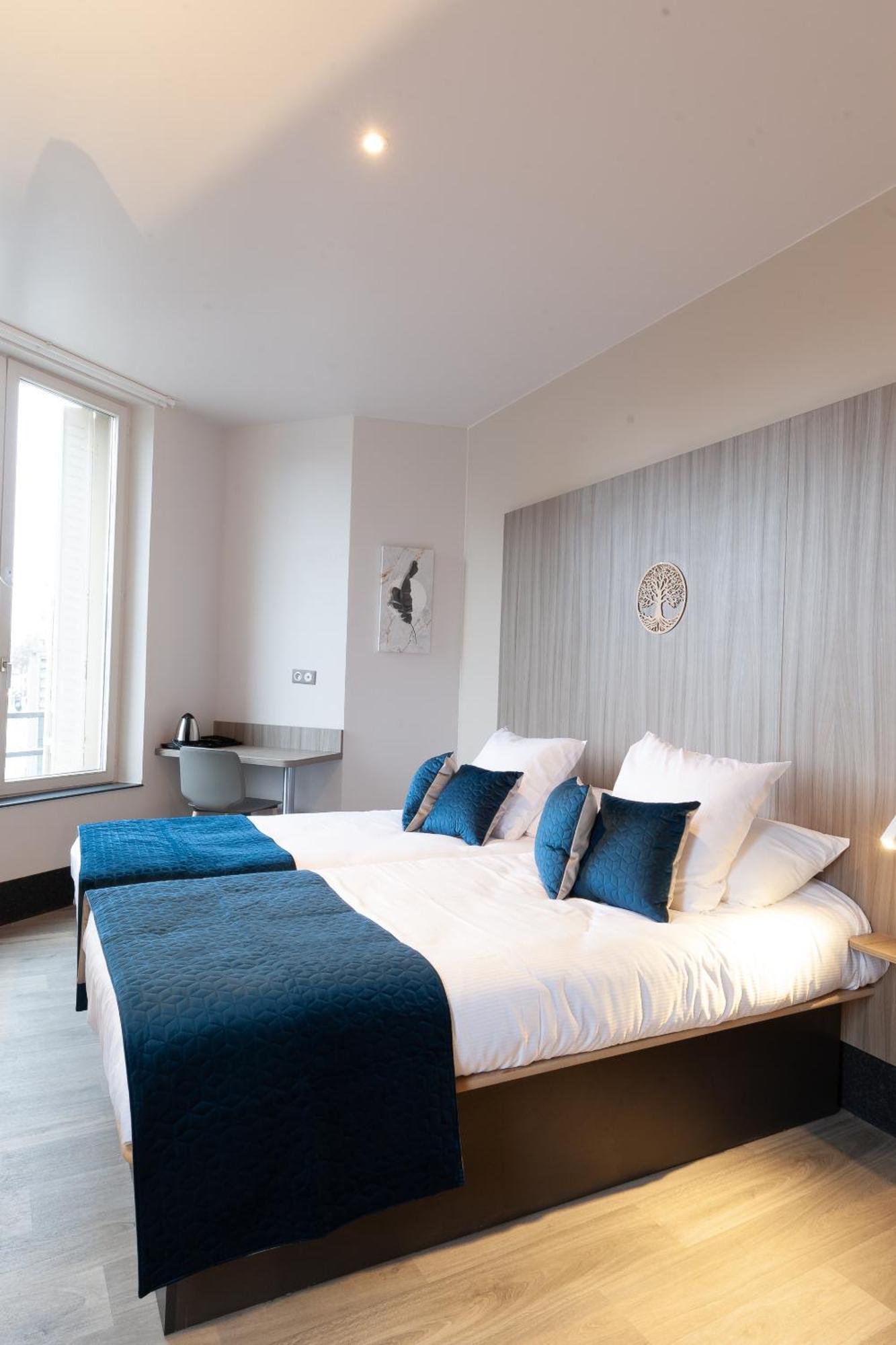 Double or Twin Room Private Bathroom