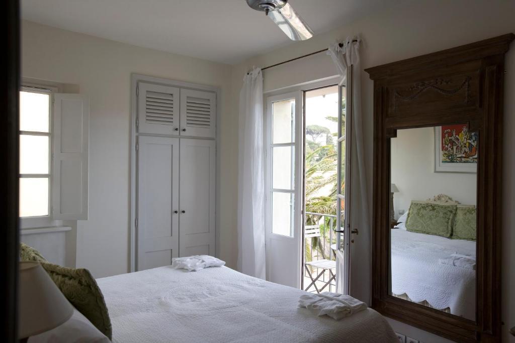 Doppelzimmer mit Poolblick