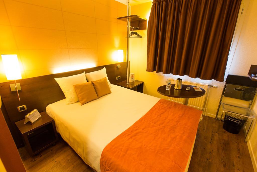 Double Room 1 Double Bed